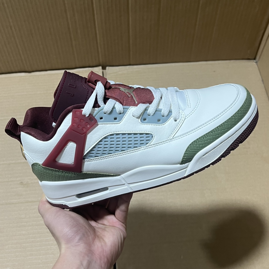  开学季福利🧧
AJ312系列福利特价！
尺码36-45，知名大厂出品！
版型 材质 细节绝对是市场数一