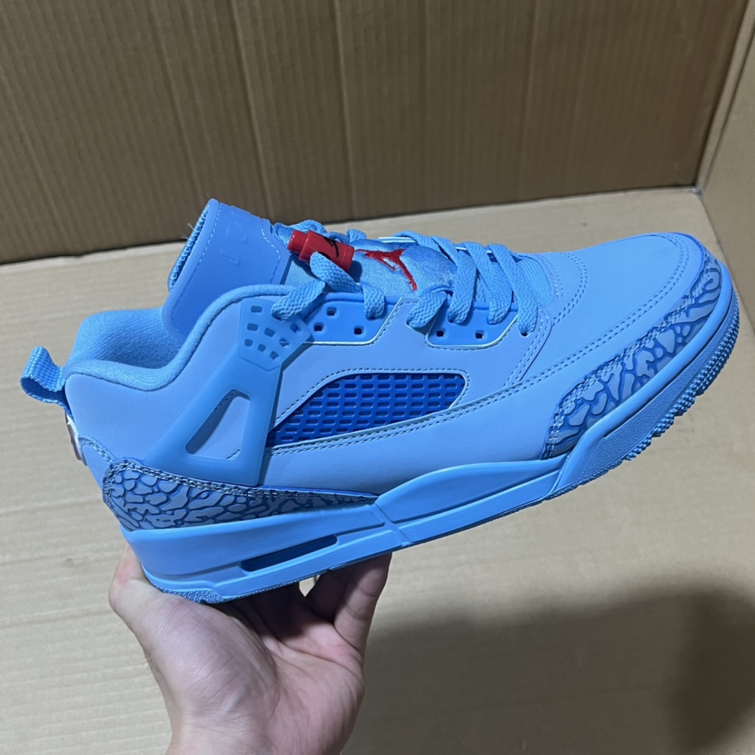  开学季福利🧧
AJ312系列福利特价！
尺码36-45，知名大厂出品！
版型 材质 细节绝对是市场数一