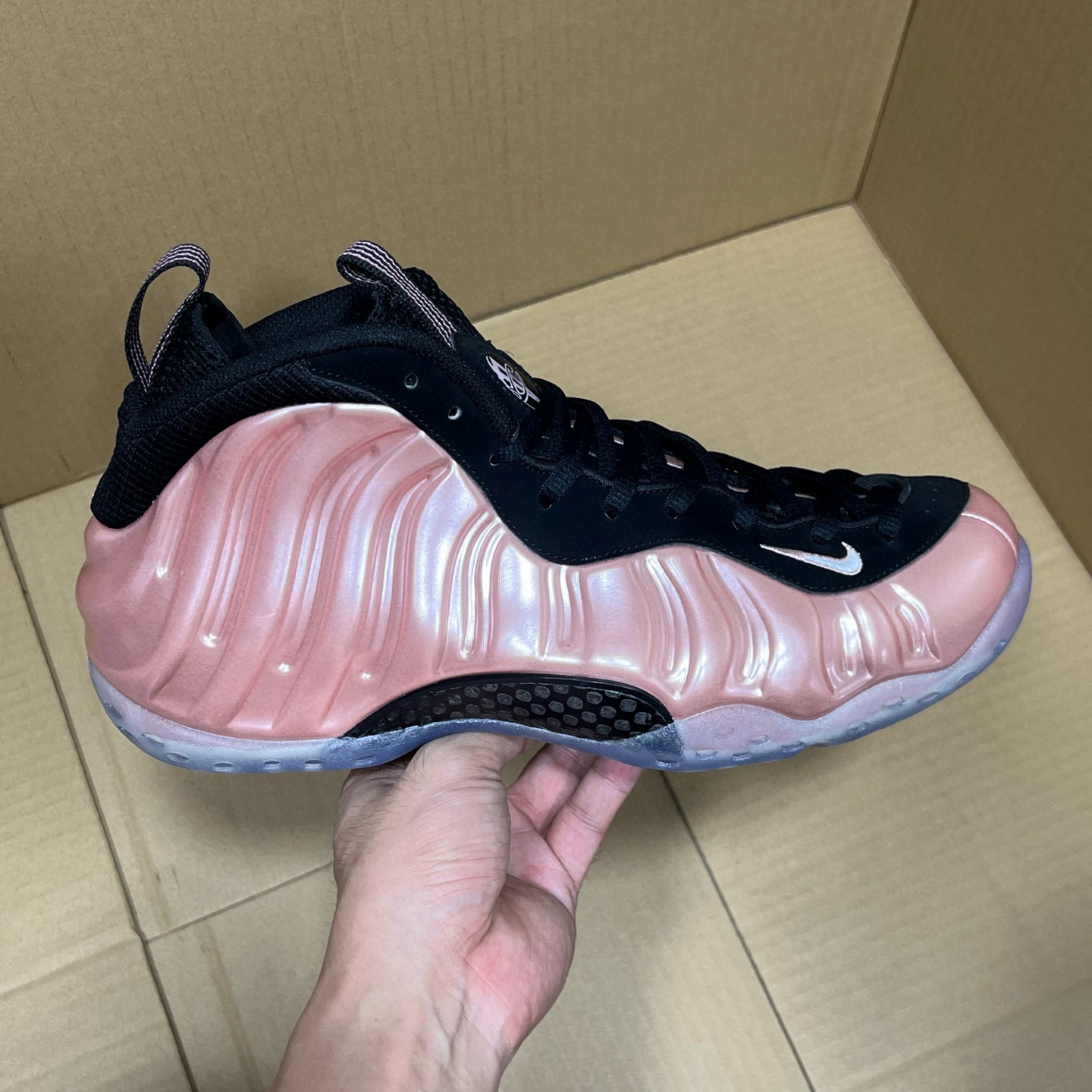 双11福利第1️⃣3️⃣波莞产顶级喷泡尺码38.5-46，全码输出！东莞最顶级的出品！原来什么价格大家都