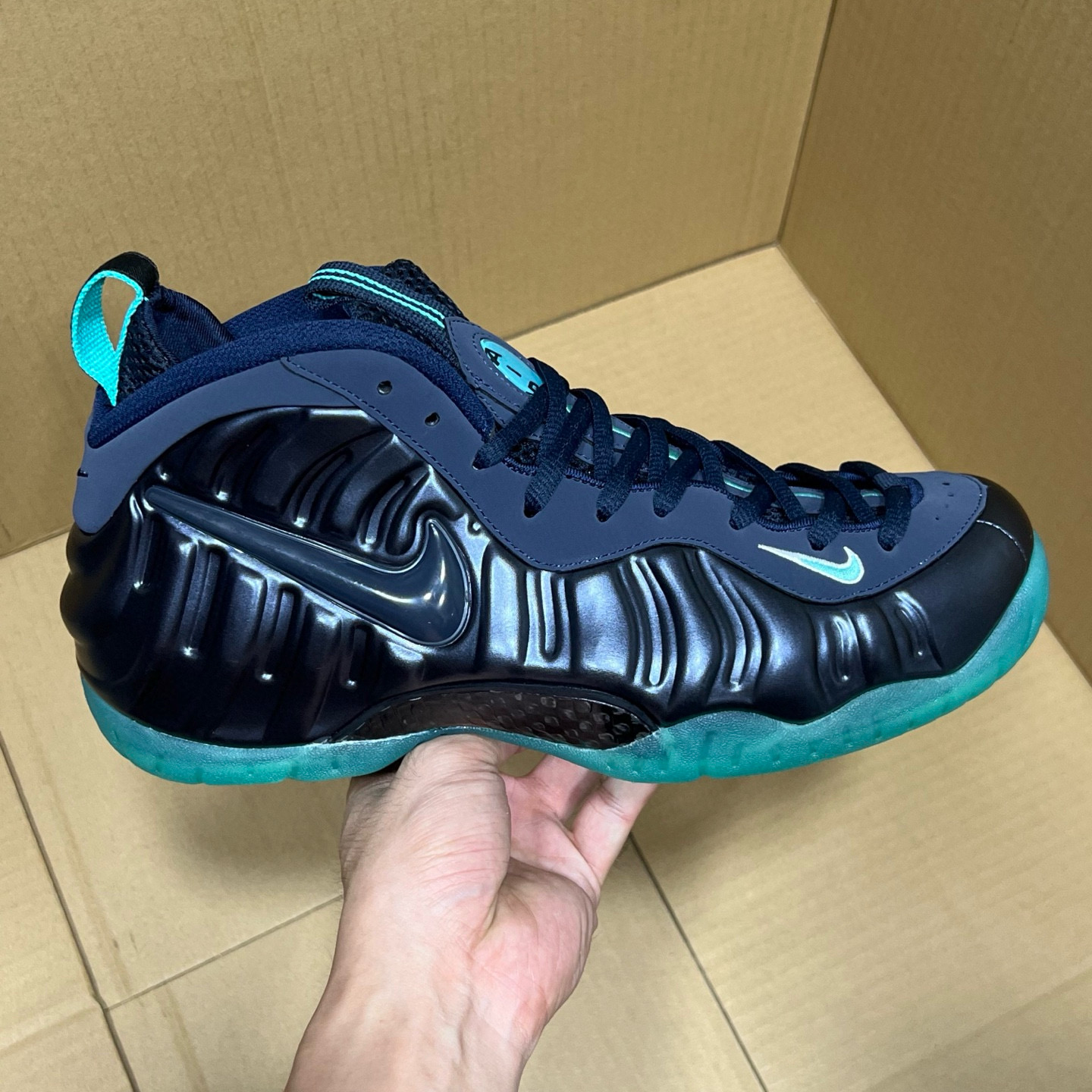 双11福利第1️⃣3️⃣波莞产顶级喷泡尺码38.5-46，全码输出！东莞最顶级的出品！原来什么价格大家都