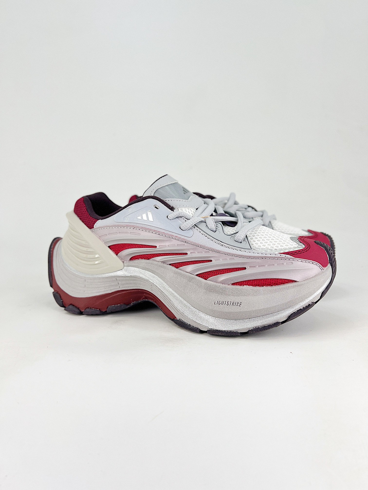 图片[6]-双11福利第2️⃣9️⃣波 Ad Vento XLG MTW 脉冲系列 复古休闲老爹鞋 官方同步上架 鞋面是透气网面和皮革拼接 脚感轻盈 不闷汗 每次穿着跑步都感觉脚底在自由呼吸 鞋底是ad经典的防滑设计 纹路很深 抓地力超稳 低帮设计很显脚踝纤细 却不失满满的包围安全感 尺码：36-45带半码-选品中心