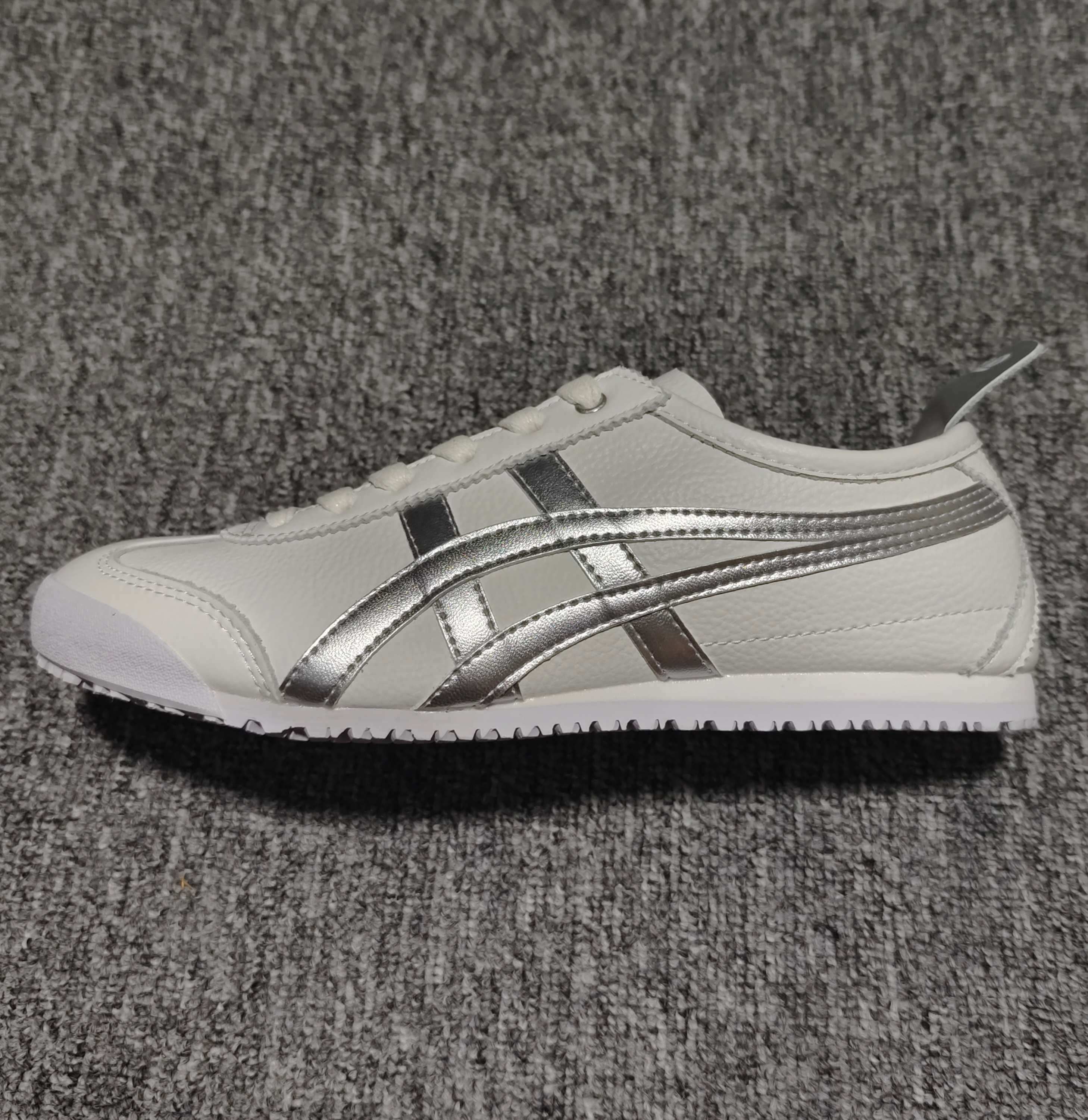 图片[9]-双11福利第3️⃣2️⃣波 头层纯原Onitsuka Tiger 鬼冢虎 套现抵债 皮料商亏本套现特价 长期稳定供应 品质清洁度都要优于市面大部分通货 放心入手放心推广 尺码：36-45-选品中心