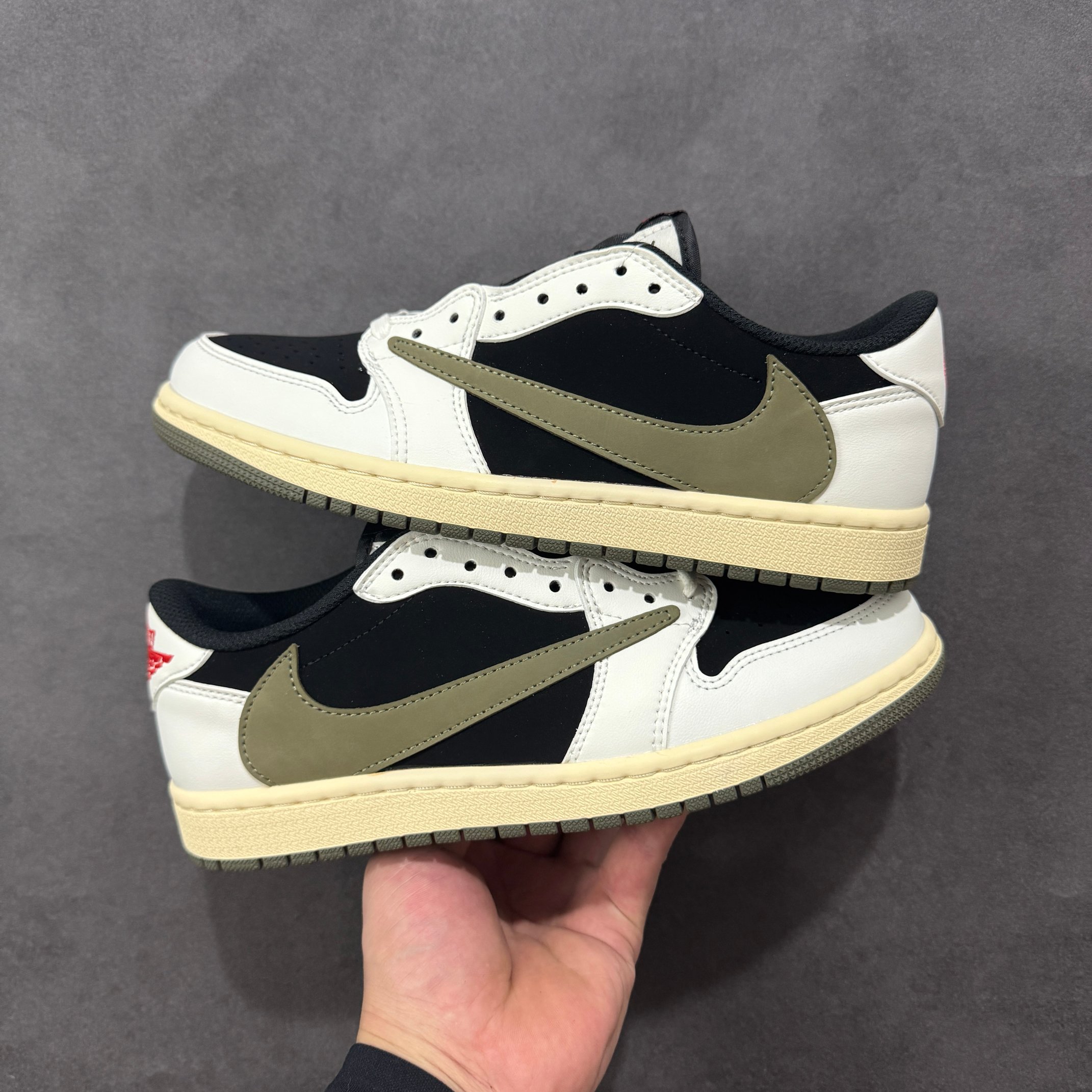 双11福利第4️⃣1️⃣波 FZ纯原aj1倒钩福利！ 尺码36-47.5，现货输出！ 实拍如图 头层品质 刷色感无敌！性价比十足，数量7000+， 白菜福利特价 闭眼冲！-选品中心