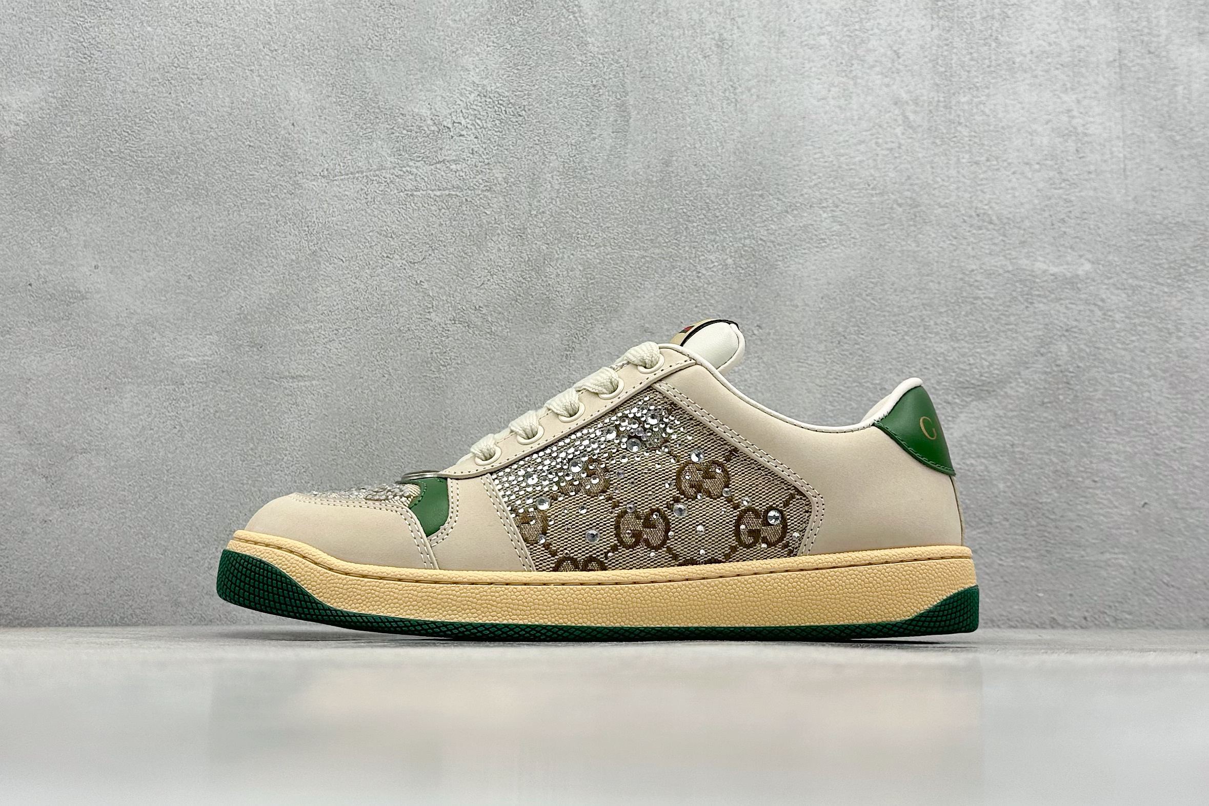 图片[3]-双11福利第5️⃣1️⃣波 纯原级别 Gucci 古驰 Screener 运动休闲时装奢侈品系列 GG珐琅扣 擦脏做旧小脏鞋 高端零售海淘商家混卖版本 东莞纯原品质 原鞋对照工艺生产 原厂一致色泽度玛瑙珐琅GG扣 原版一致鞋舌鞋带处擦脏工艺 全套原版包装外盒配件 意大利进口磨砂头层牛皮 后跟原版一致哑光丝印烫金字体 全网独家复刻细节 ）同源出厂真丝绸防尘鞋套袋 原装雪梨形超软沙绒纸团，工艺无缝细空胶技术，原版一致私模开发大底 尺码：35 36 37 38 39 40 41 42 43 44 45-选品中心