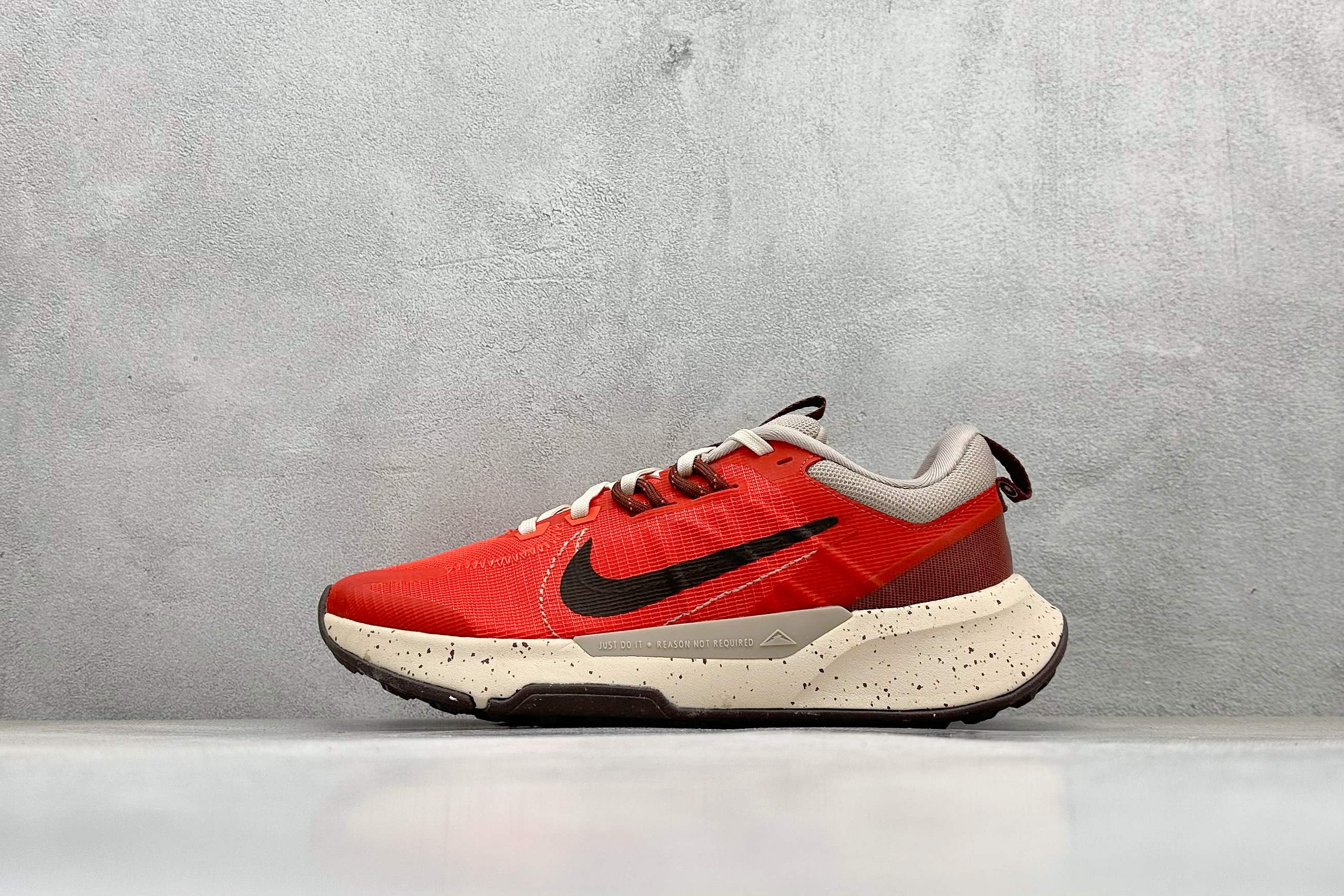 双11福利第5️⃣7️⃣波 奥莱专柜版Nike/Adidas 系列跑鞋 顶级品质 以下所有款式都是过验级别好货 原版对比无差 包括上脚的脚感 之前专柜混卖撤柜拿来做福利 强烈推荐的极品货 上脚就是zp 尺码：36-45-选品中心