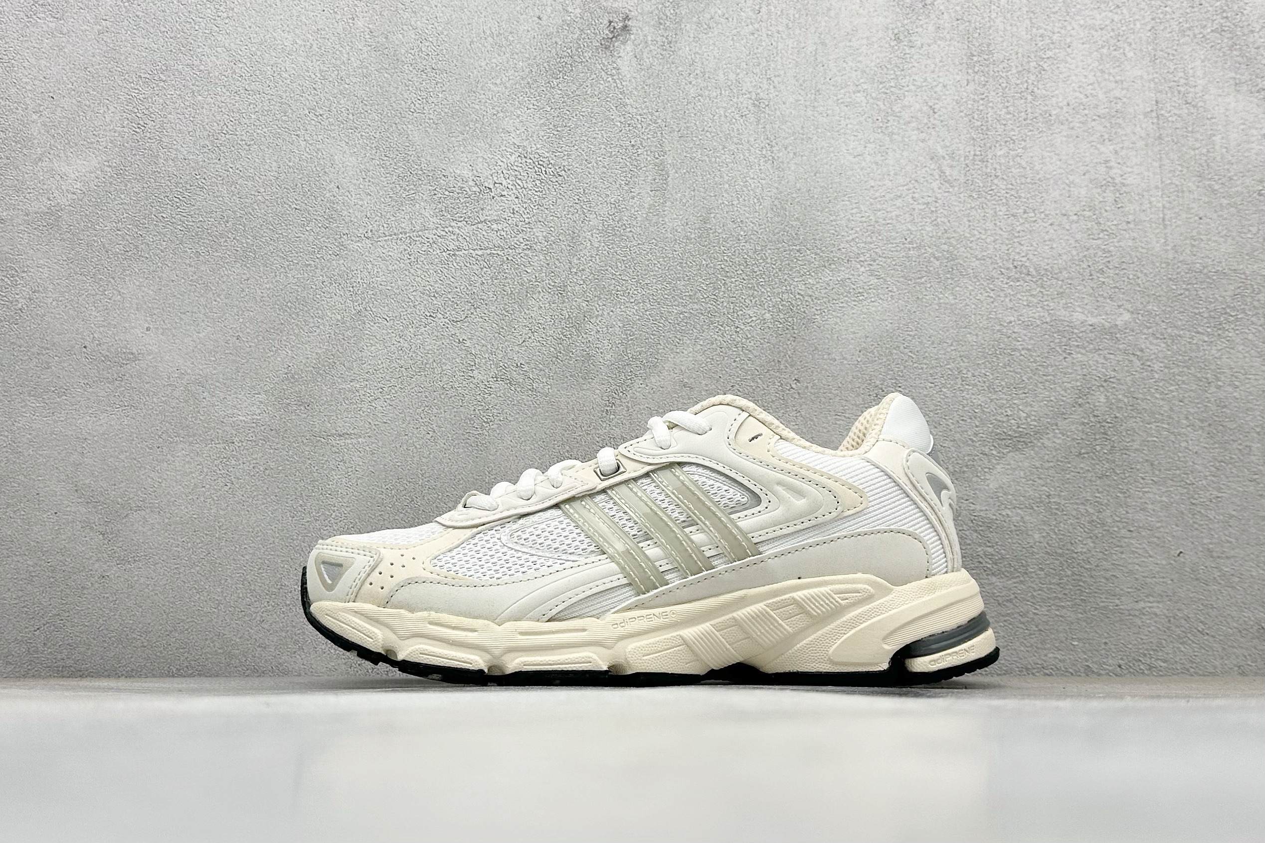 图片[2]-双11福利第5️⃣7️⃣波 奥莱专柜版Nike/Adidas 系列跑鞋 顶级品质 以下所有款式都是过验级别好货 原版对比无差 包括上脚的脚感 之前专柜混卖撤柜拿来做福利 强烈推荐的极品货 上脚就是zp 尺码：36-45-选品中心