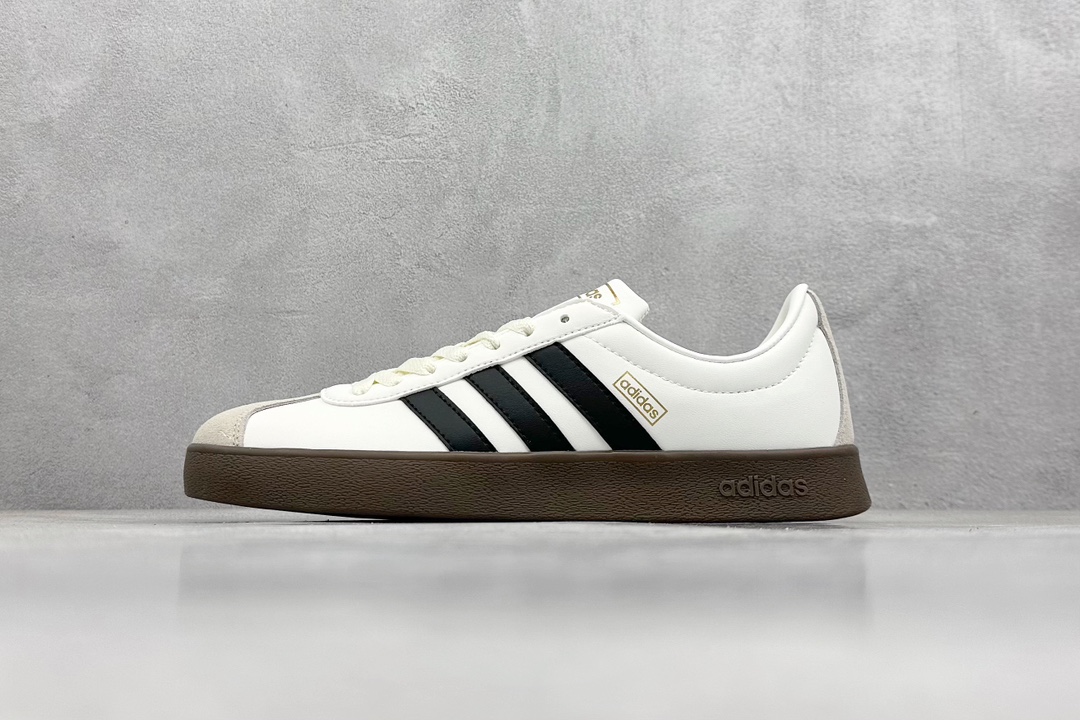 双11福利第5️⃣8️⃣波 纯原版Adidas VL Court 2.0版型 经典款小板鞋 上脚轻便舒适好看 品质很好 配色多 原材料原工艺打造 价格也是实实在在的便宜💪🏻 尺码：36-45-选品中心