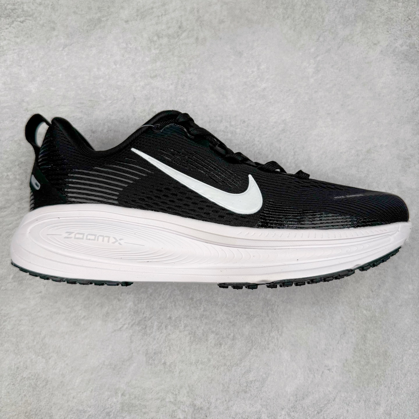 图片[5]-双11福利第6️⃣0️⃣波 Nike Vomero 18代 登月跑鞋低帮 时尚舒适防滑耐磨低邦休闲跑步鞋 高品质缓震跑鞋 官方主推 颜值超高 品质很好 福利特价版 强烈推荐💪🏻 尺码：36-45带半码-选品中心