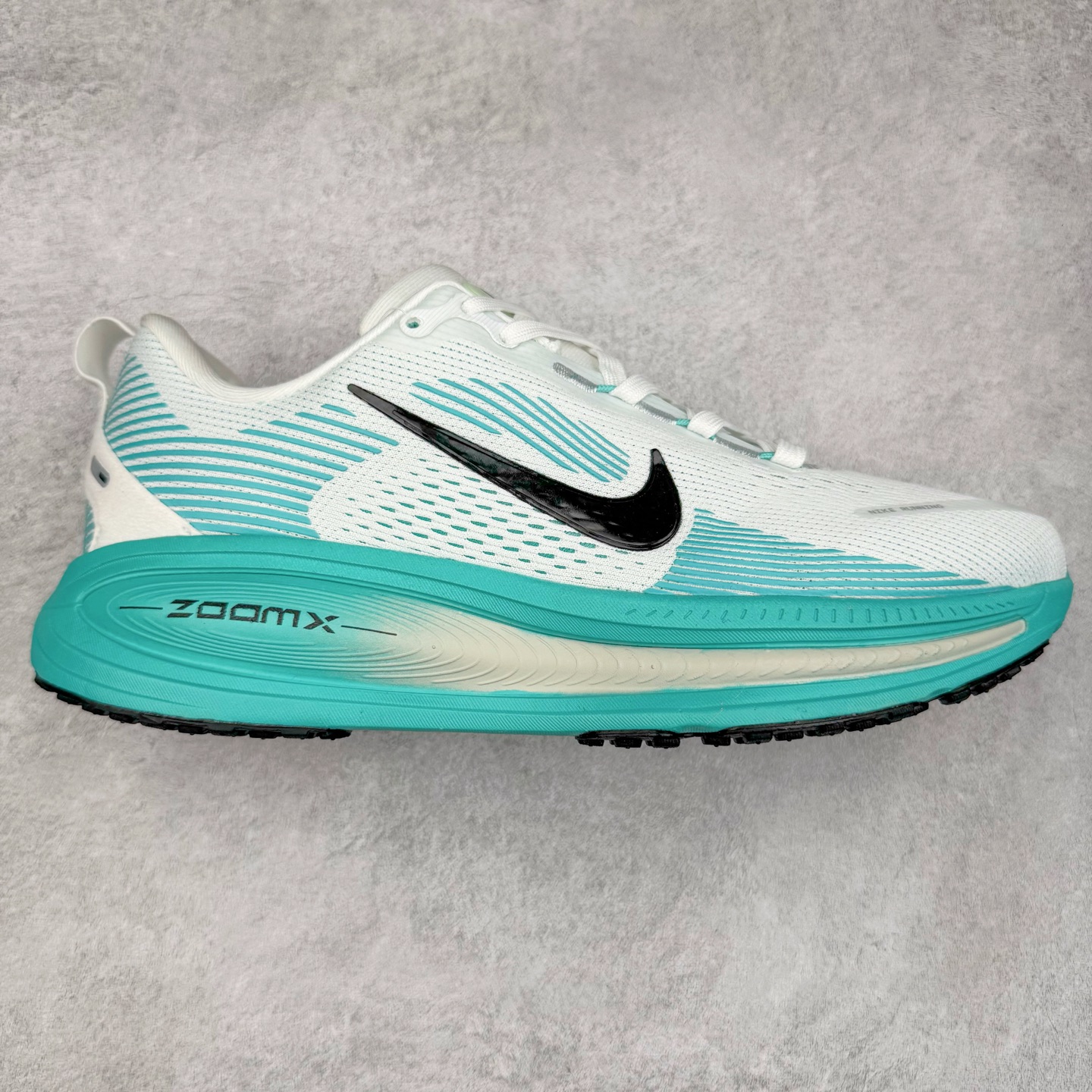 图片[3]-双11福利第6️⃣0️⃣波 Nike Vomero 18代 登月跑鞋低帮 时尚舒适防滑耐磨低邦休闲跑步鞋 高品质缓震跑鞋 官方主推 颜值超高 品质很好 福利特价版 强烈推荐💪🏻 尺码：36-45带半码-选品中心