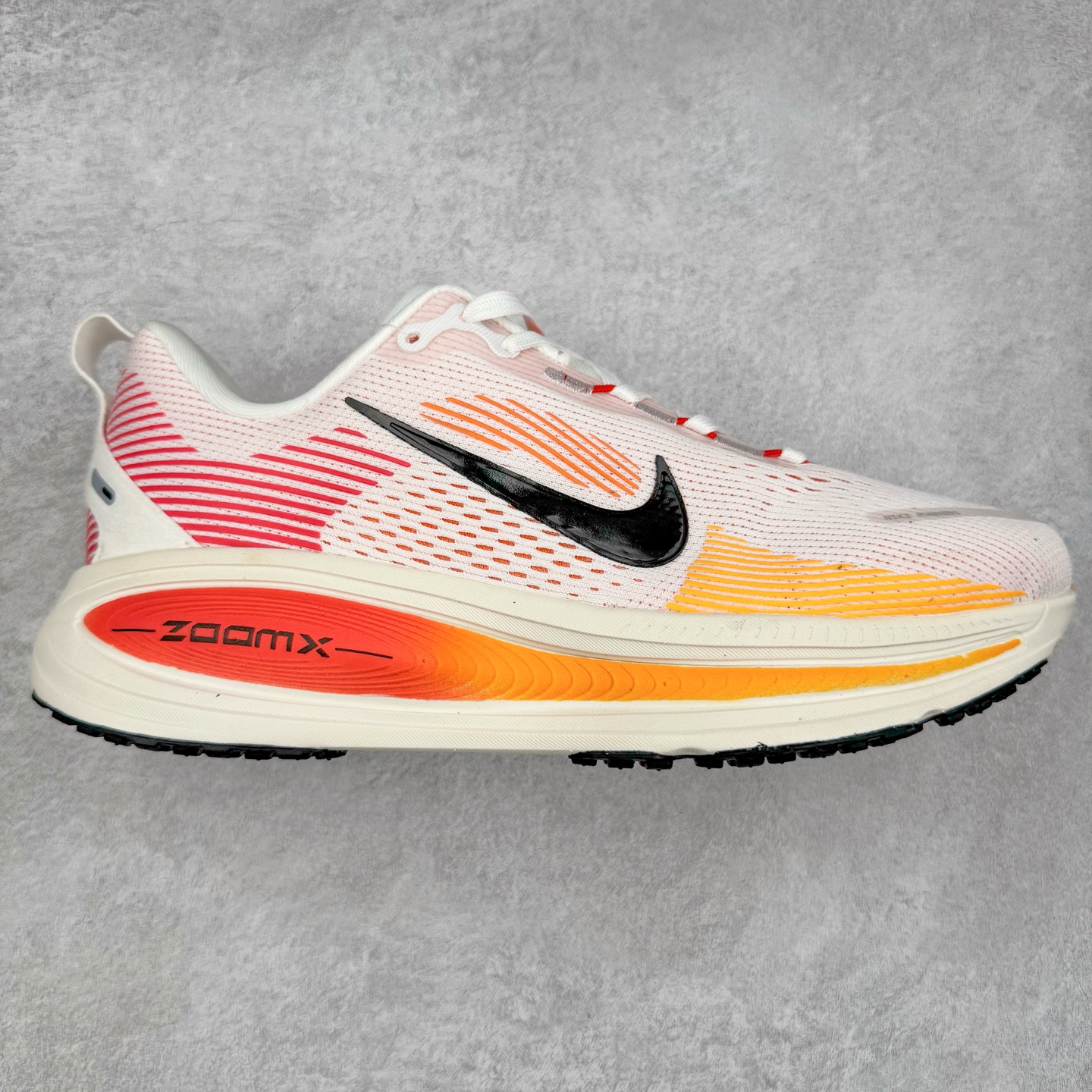 图片[6]-双11福利第6️⃣0️⃣波 Nike Vomero 18代 登月跑鞋低帮 时尚舒适防滑耐磨低邦休闲跑步鞋 高品质缓震跑鞋 官方主推 颜值超高 品质很好 福利特价版 强烈推荐💪🏻 尺码：36-45带半码-选品中心