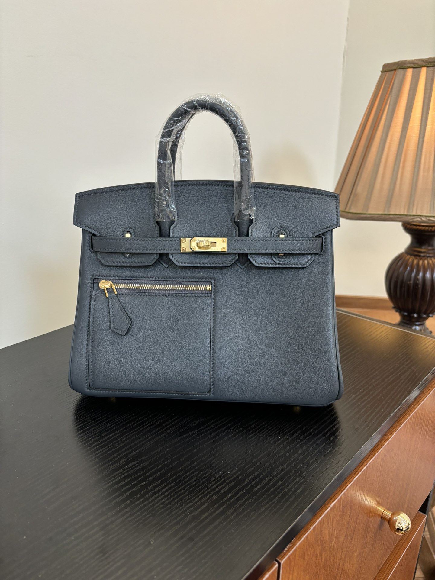 NO:698604,Platinum Colrmatic swift leather, all steel hardware, first monochrome, domineering slate gray, dark horse in this year's color card, spot 25-30 gold and silver buckles, Hermes, hermes, stuart weitzman, Hermes,19860909铂金 Colrmatic swift皮 全钢五金 首发单色 霸气石板灰 今年色卡中的黑马  现货25-30金银扣,爱马仕,hermes,stuart weitzman,Hermes,,Bag