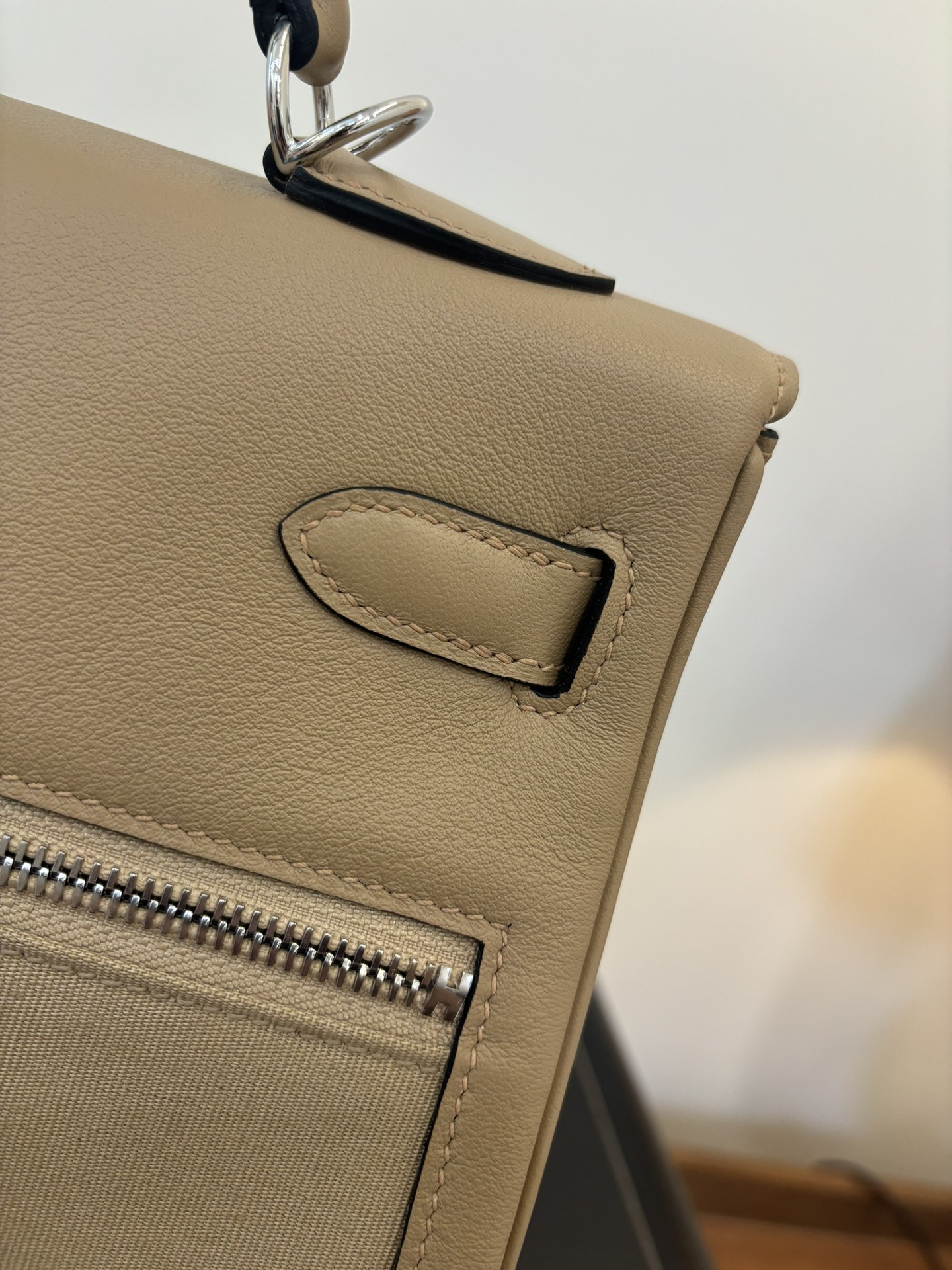 Kelly Lakis 28-32 Swift Leather Handbag with Gold/Silver Hardware 6 i1753506267 2220 7