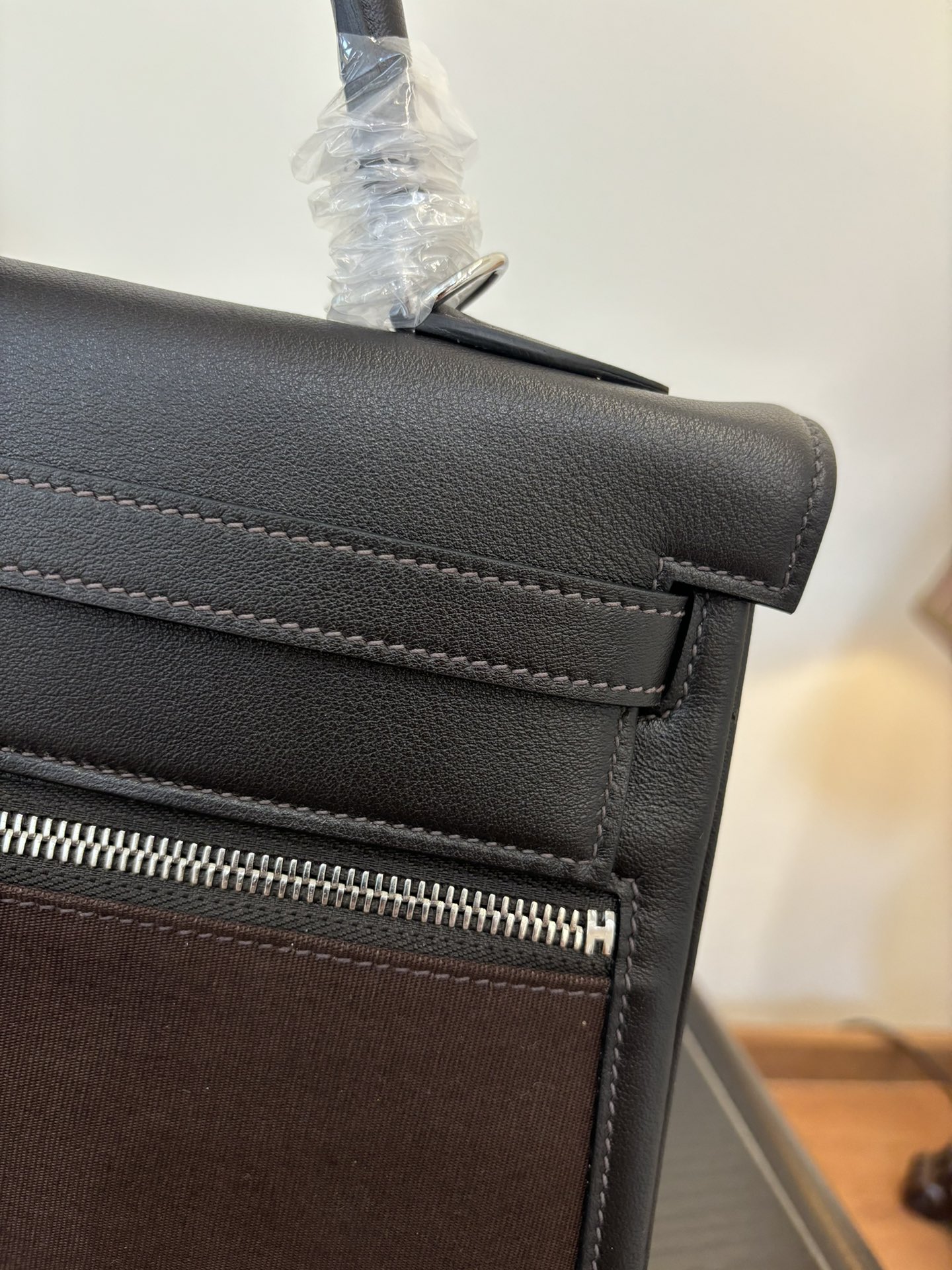 Elegant Kelly Lakis 28-32cm Swift Leather Handbag with Dual Zipper Pockets 3 i1753506282 7355 3