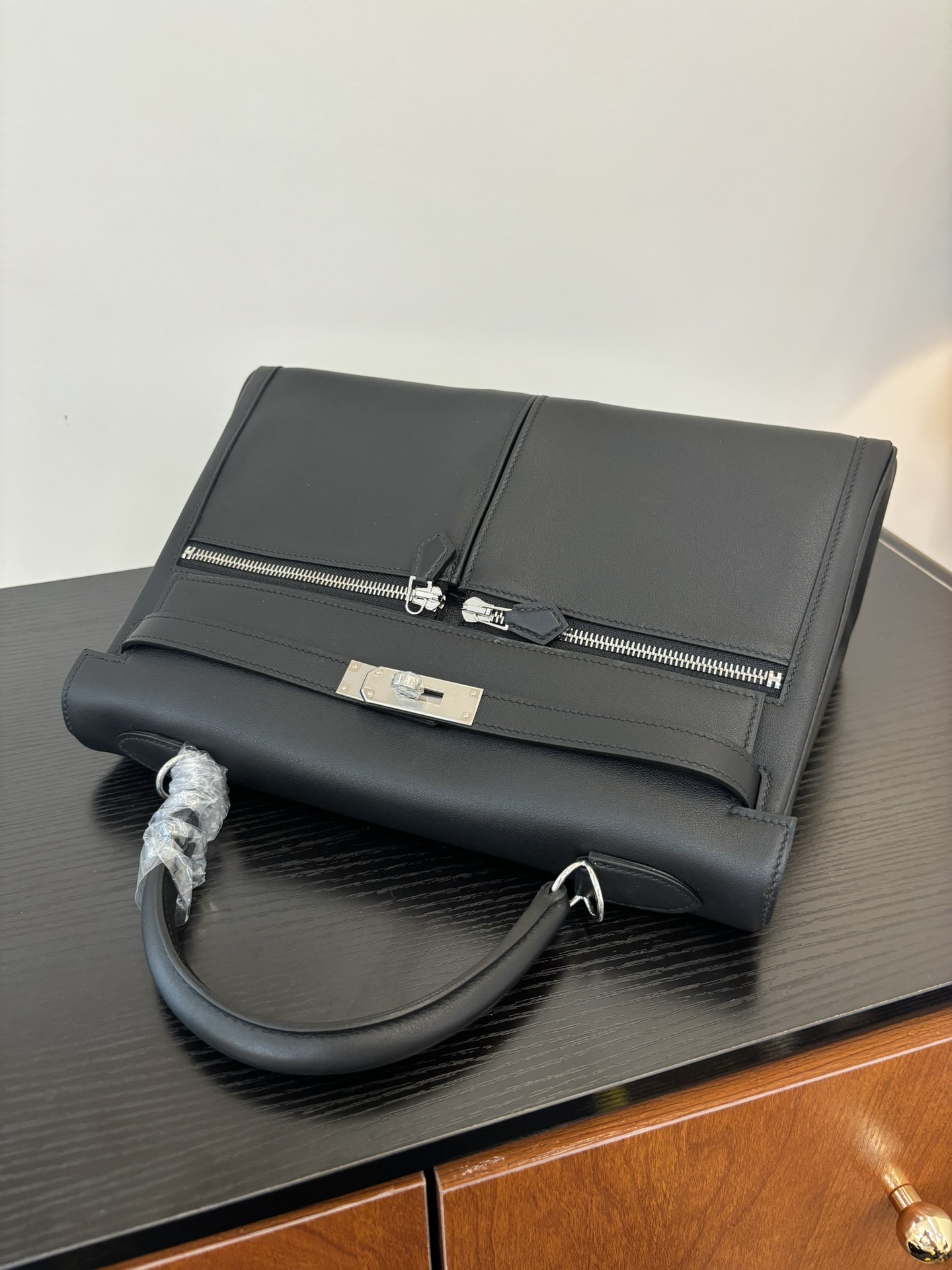 Kelly Lakis 28-32 Double Zipper Swift Leather with Gold & Silver Hardware 9 i1753506297 5530 8