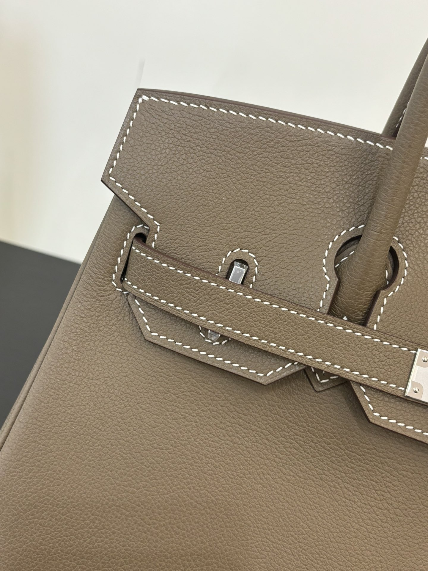 Hermes Style Leather Shoulder Bag Lookbook Reference image 2