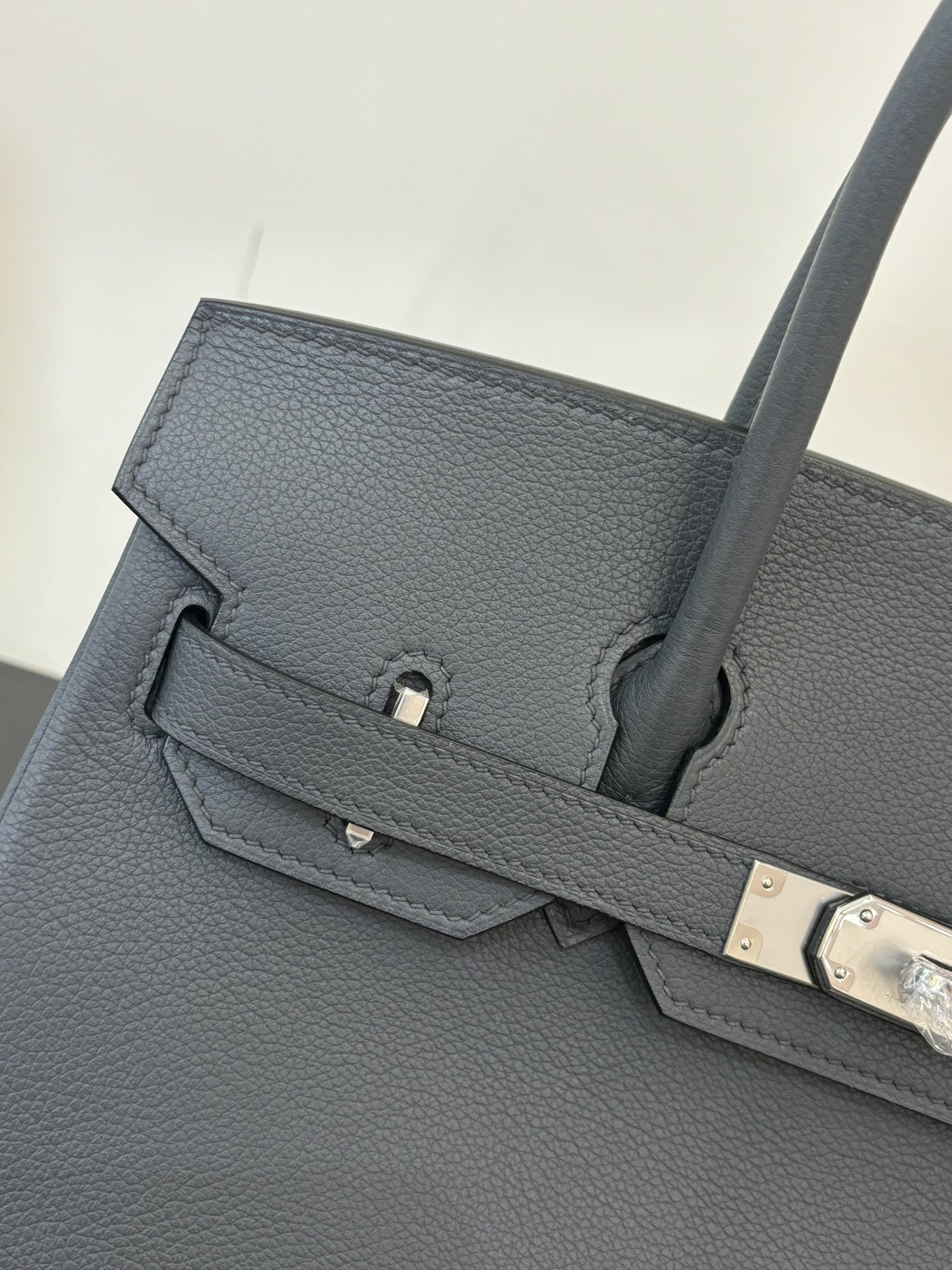 Hermes Style Leather Shoulder Bag Lookbook Reference image 2