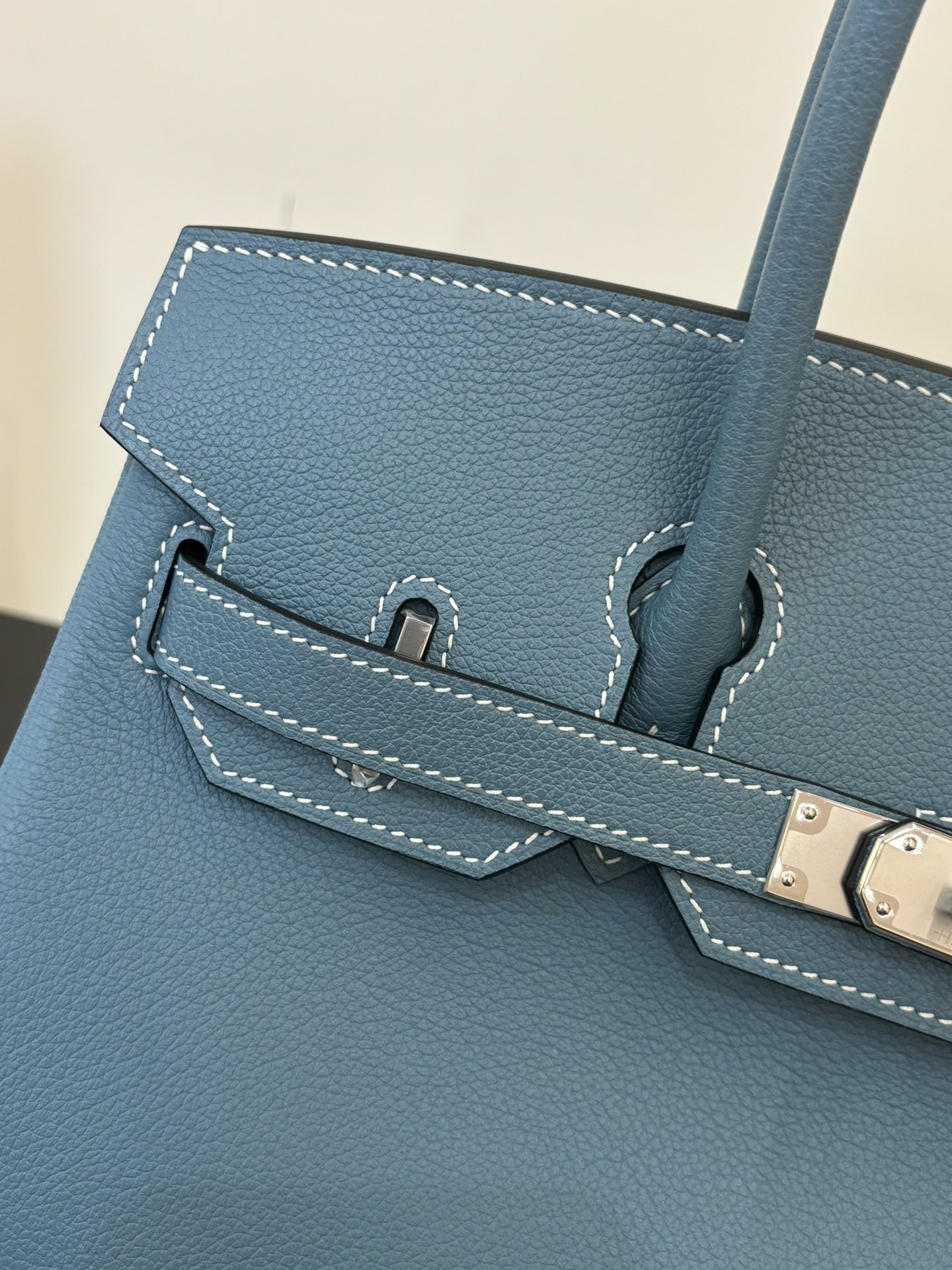 Hermes Style Leather Shoulder Bag Lookbook Reference image 2