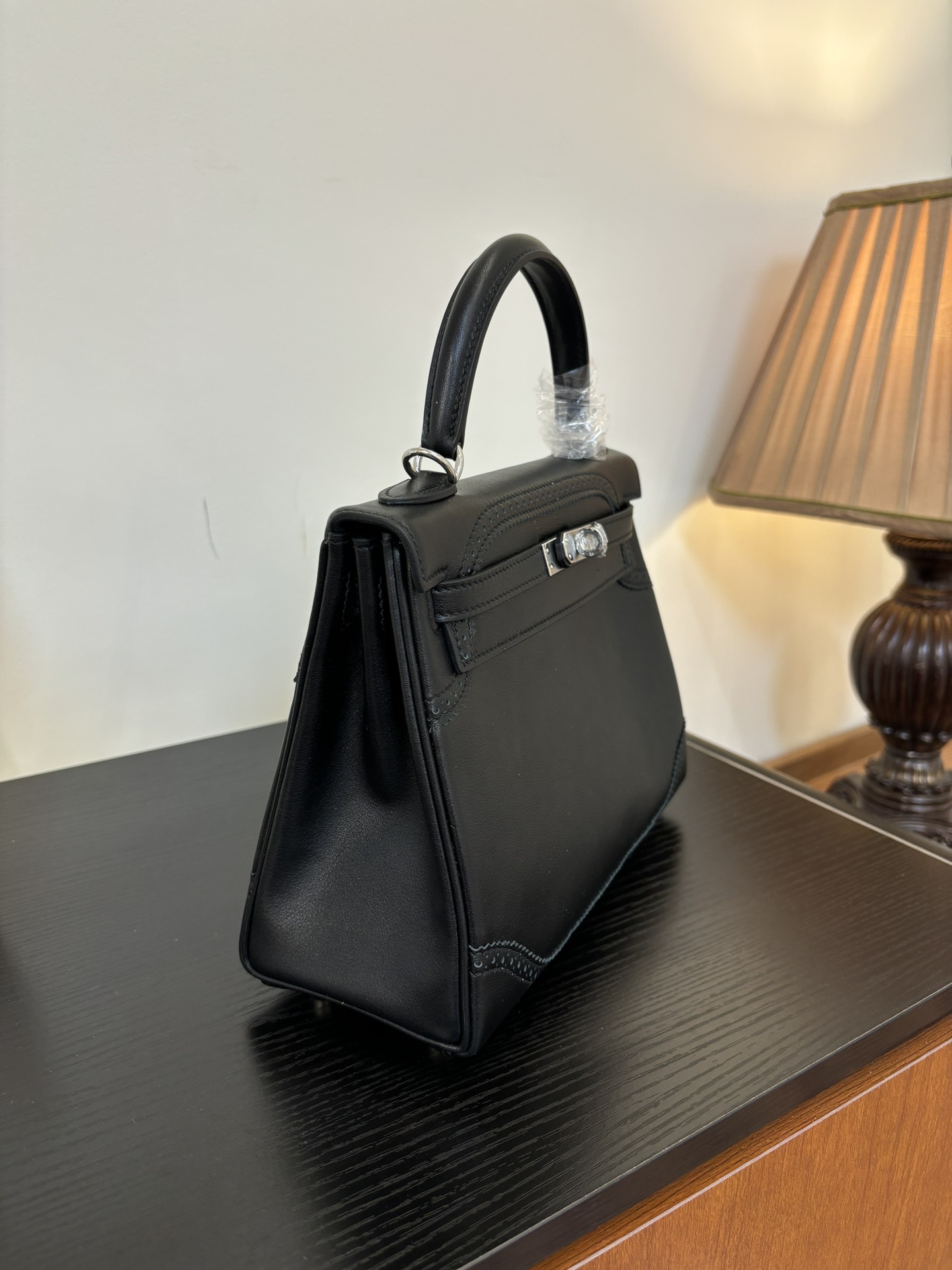 Hermes Style Black Leather Bag Lookbook Reference image 2