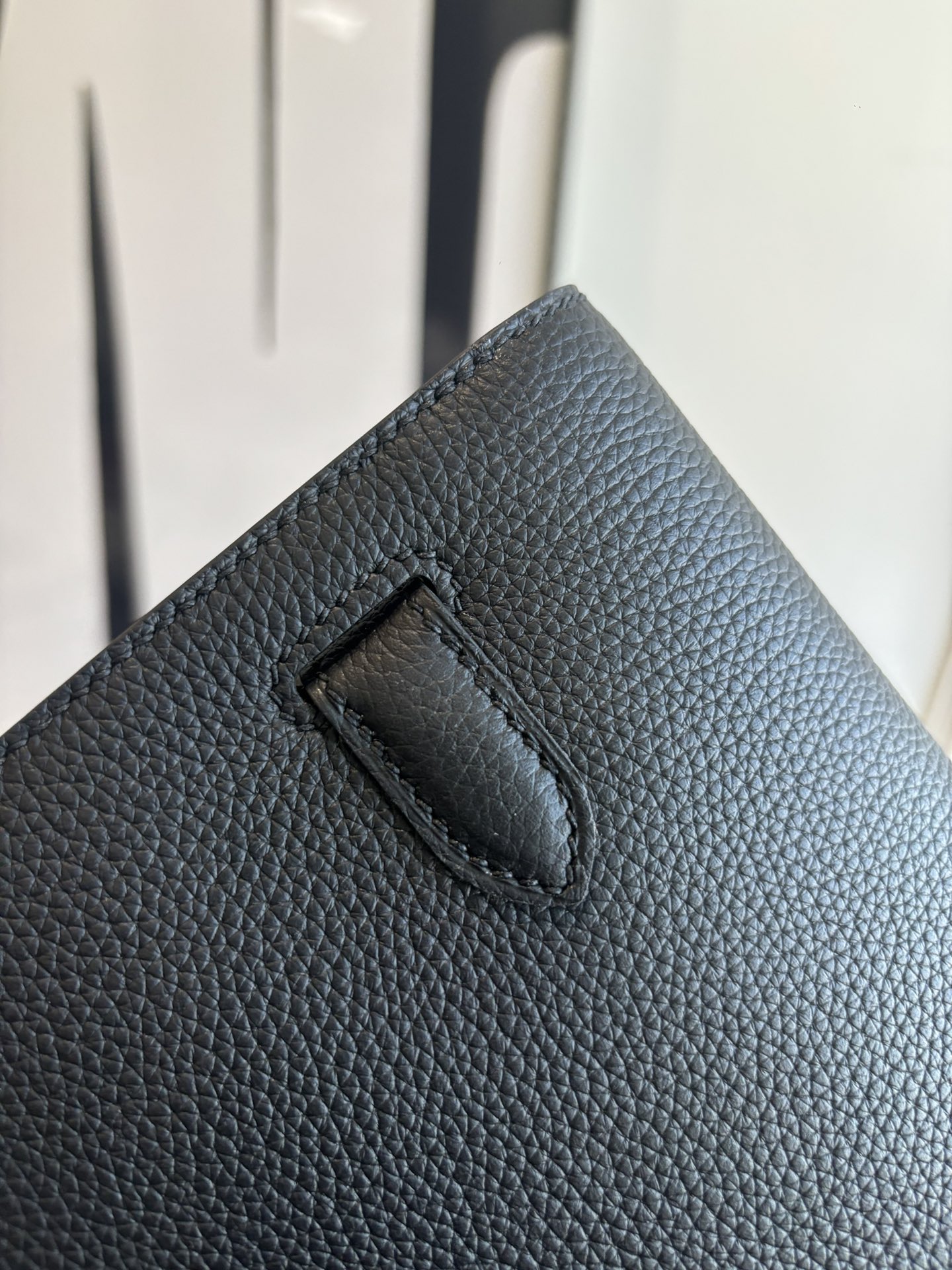 Kelly Depeches 25 Togo Leather Handbag with Shoulder Strap Crossbody 6 i1762398441 1138 1