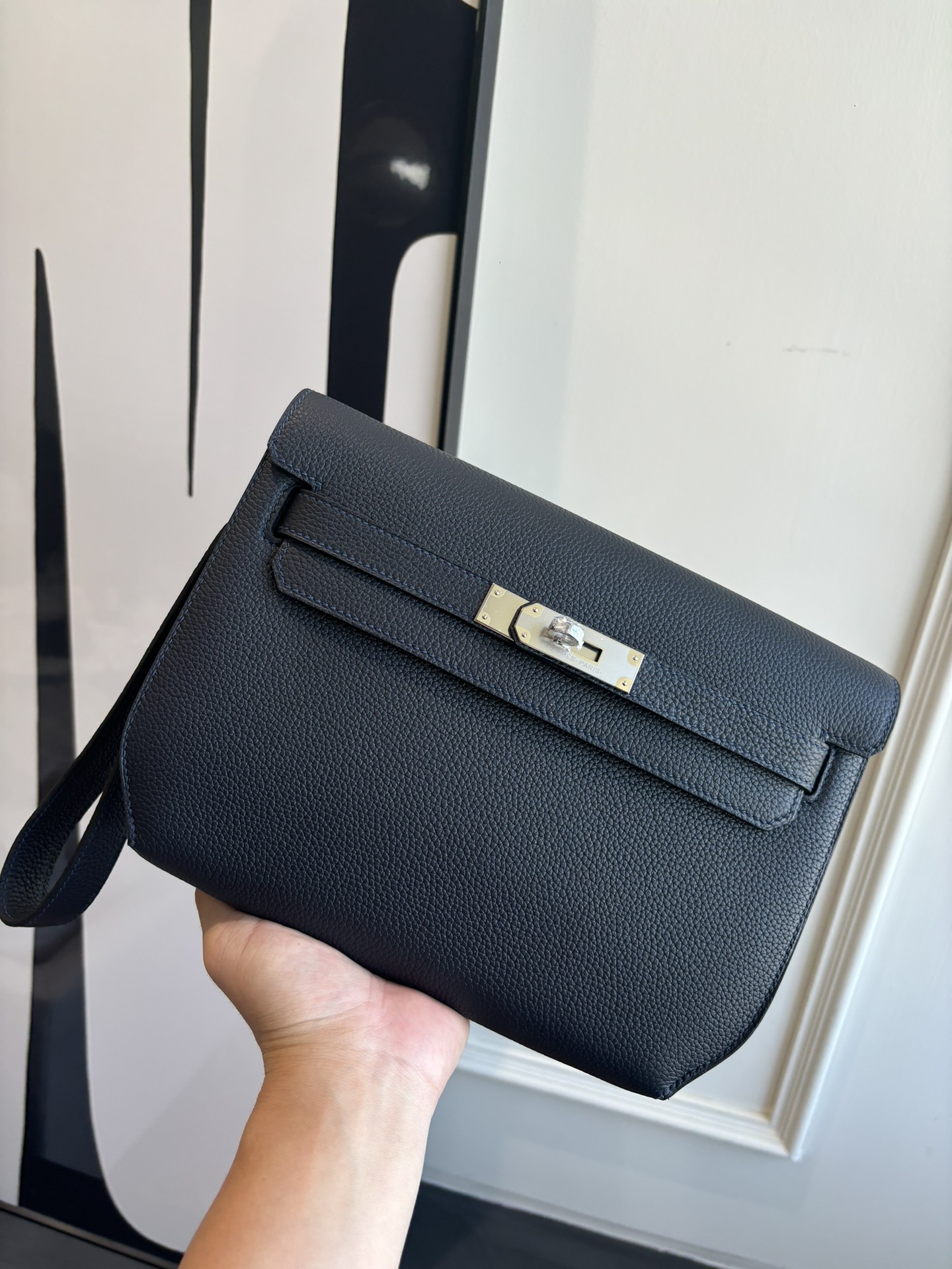 Kelly Depeches 25 Togo Leather Handbag with Strap, Crossbody & Top Handle