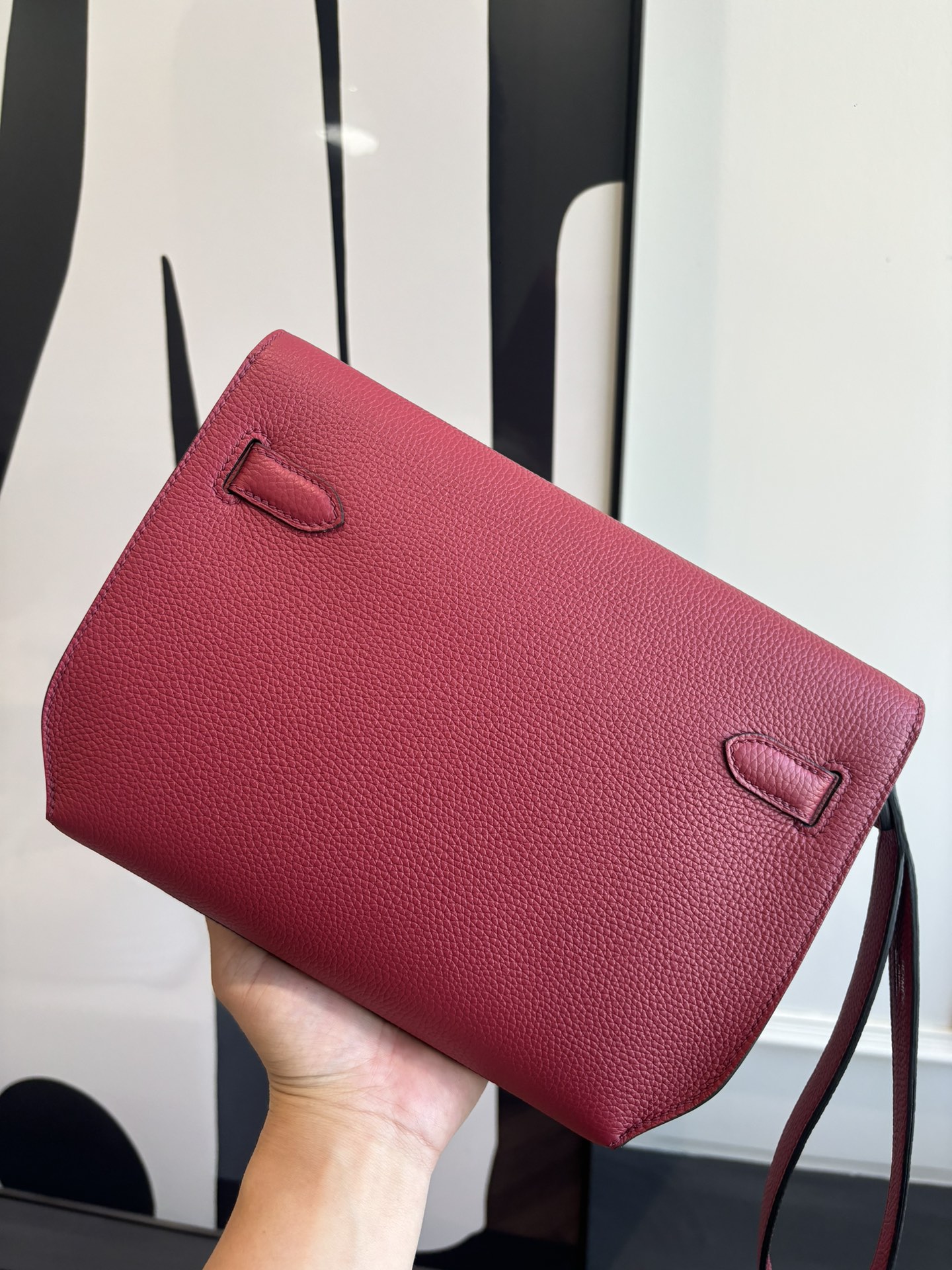 Kelly Depeches 25 Togo Leather Handbag with Strap - Versatile & Stylish 5 i1762398478 4598 6