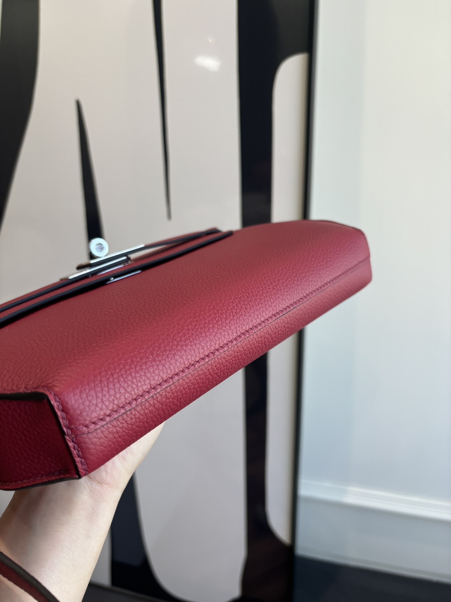 Kelly Depeches 25 Togo Leather Handbag with Strap - Versatile & Stylish 8 i1762398478 6767 3