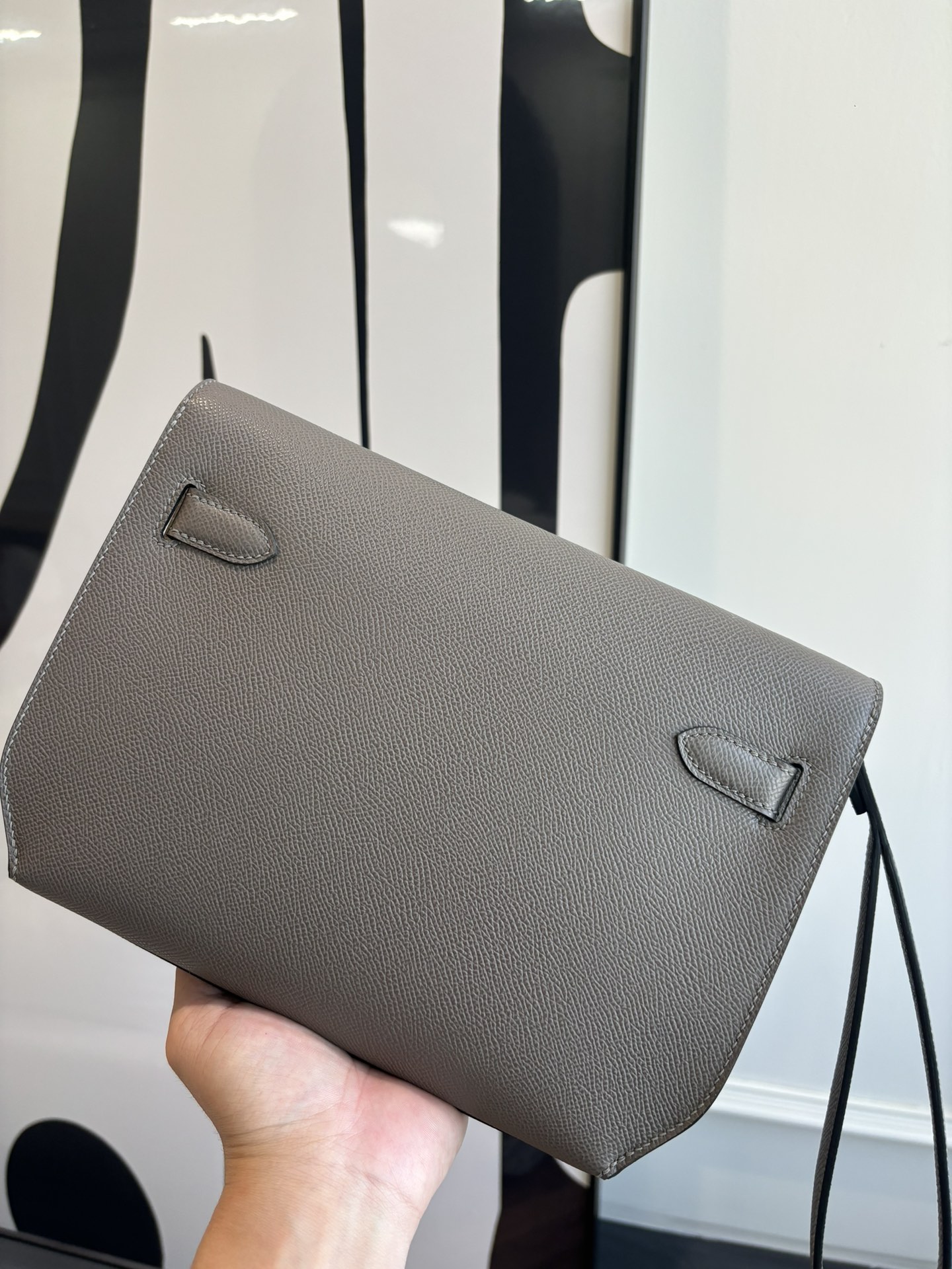 Kelly Depeches 25 Epsom Leather Handbag with Strap - Versatile & Stylish 5 i1762398607 3326 2