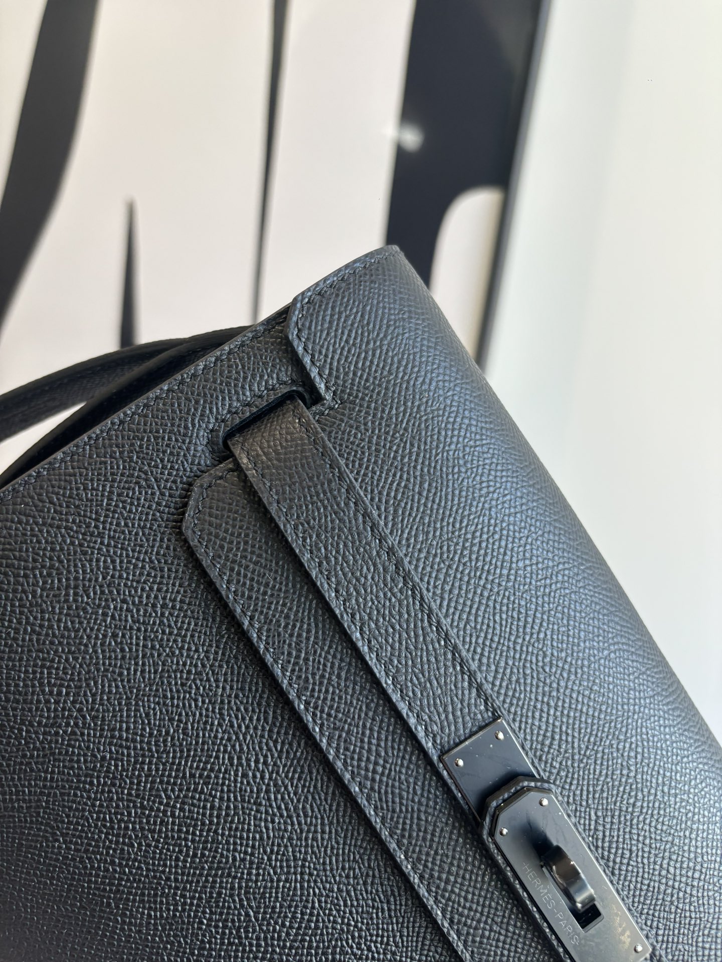 Kelly Depeches 25 Epsom Leather Handbag with Shoulder Strap 3 i1762398666 2560 3