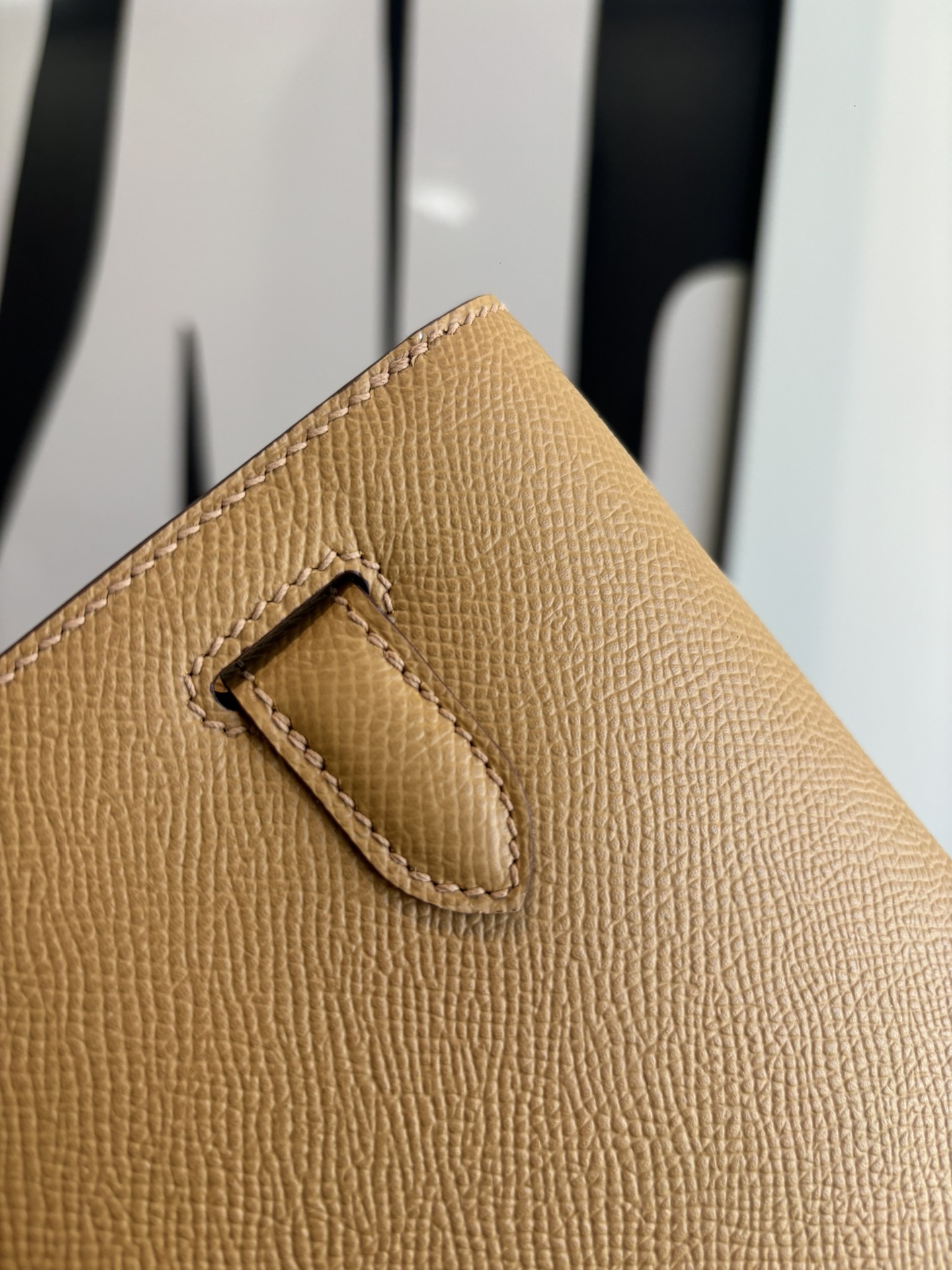 Kelly Depeches 25 Epsom Leather Handbag with Shoulder Strap 6 i1762398678 2670 3