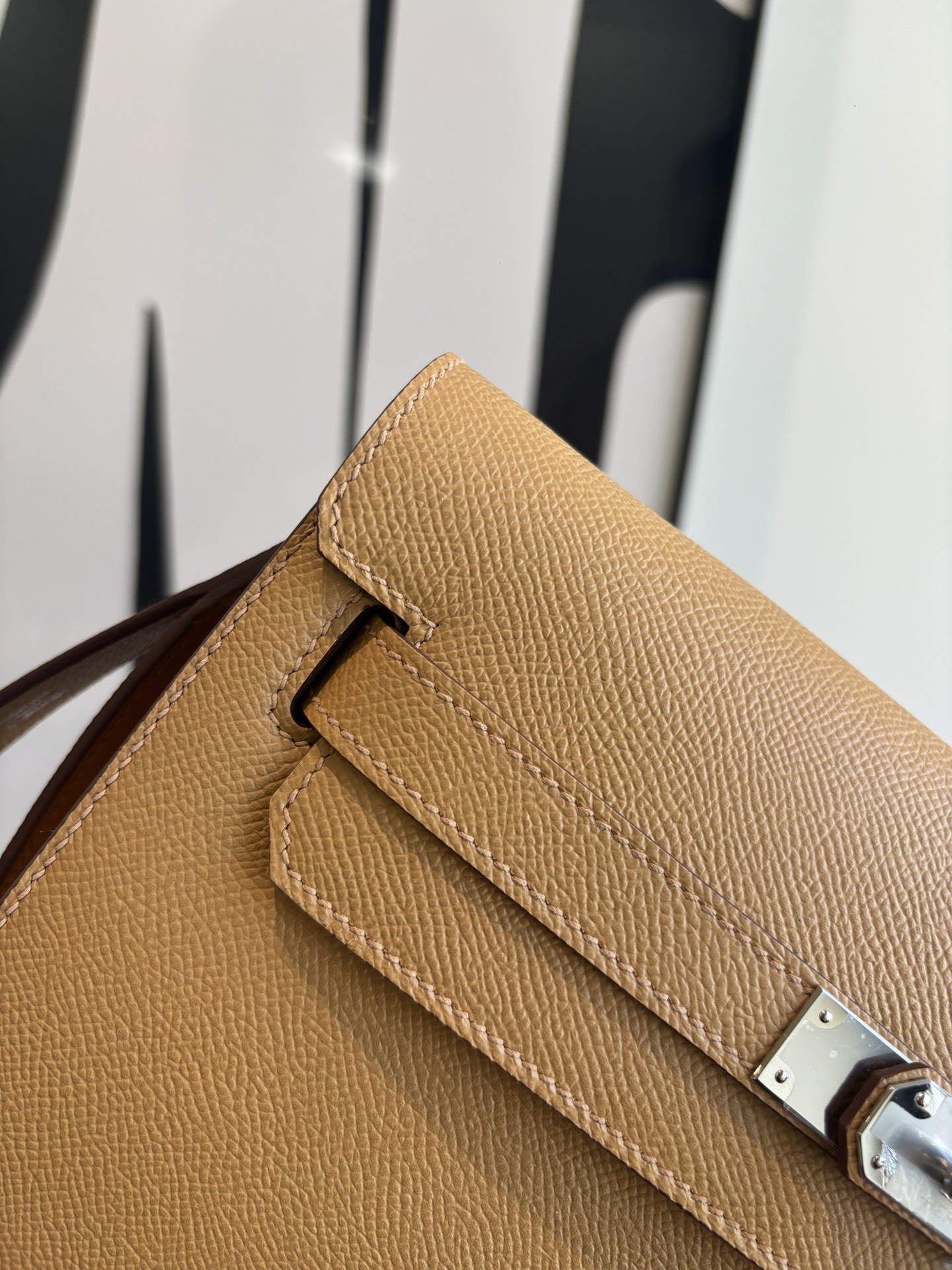 Kelly Depeches 25 Epsom Leather Handbag with Shoulder Strap 3 i1762398678 2760 1