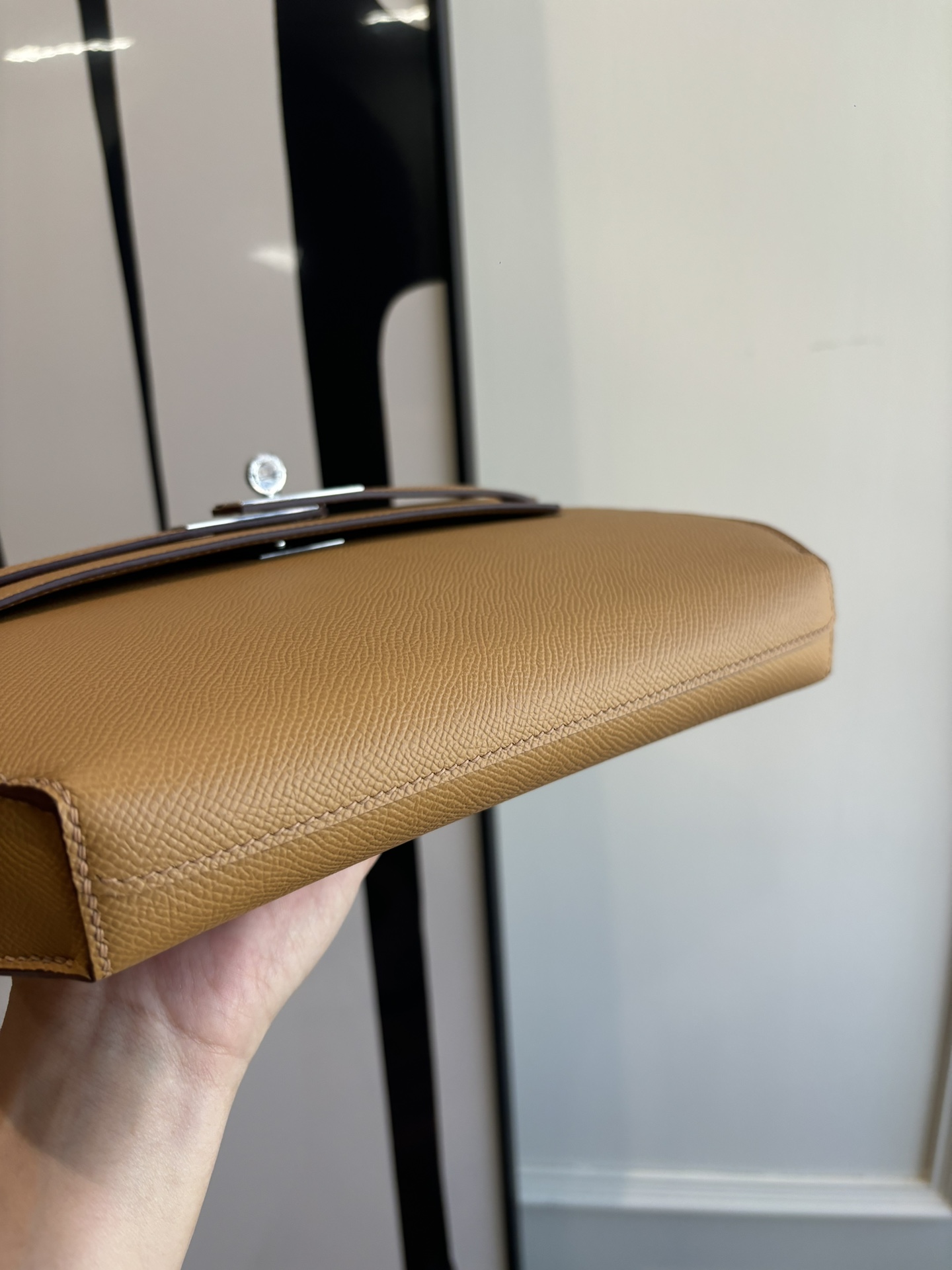 Kelly Depeches 25 Epsom Leather Handbag with Shoulder Strap 8 i1762398678 424 2