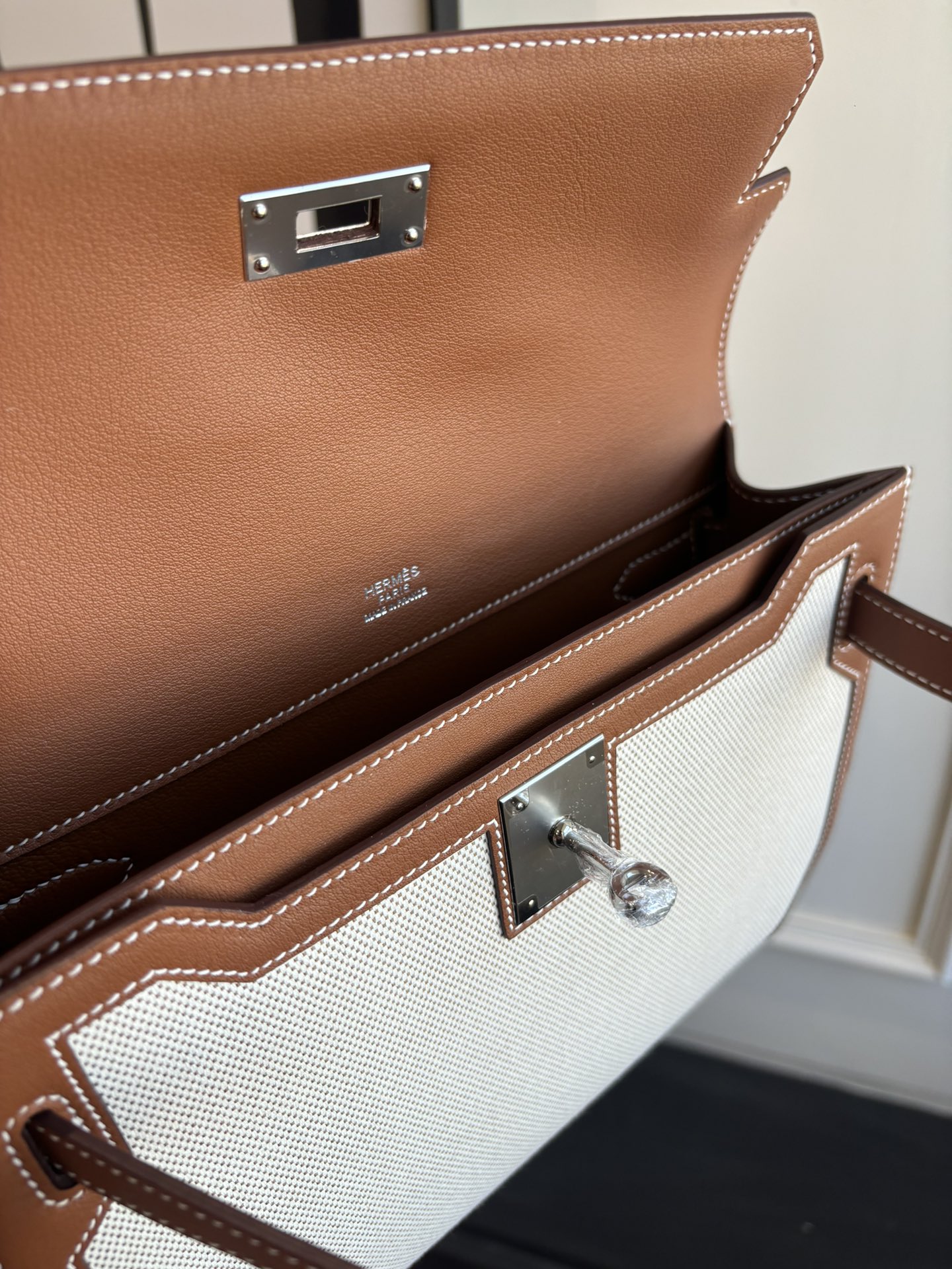 Kelly Depeches 25: Canvas & Swift Leather Handbag with Shoulder Strap 9 i1762399098 4333 7