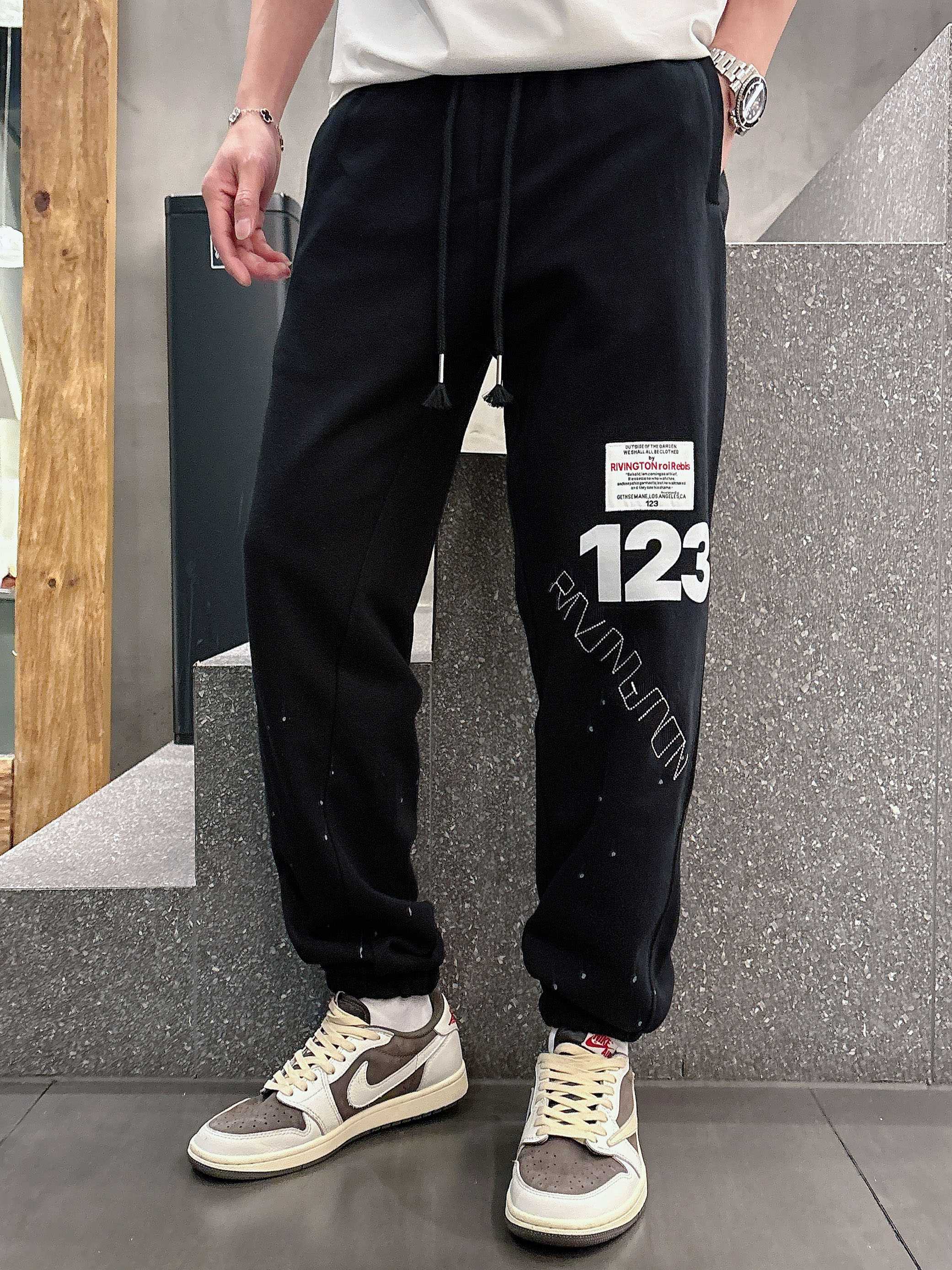  RRR123 顶级货品🐮 🆕2025春夏新款休闲裤！品牌经典LOGO休闲裤 ，定制面料，舒适度极好，手