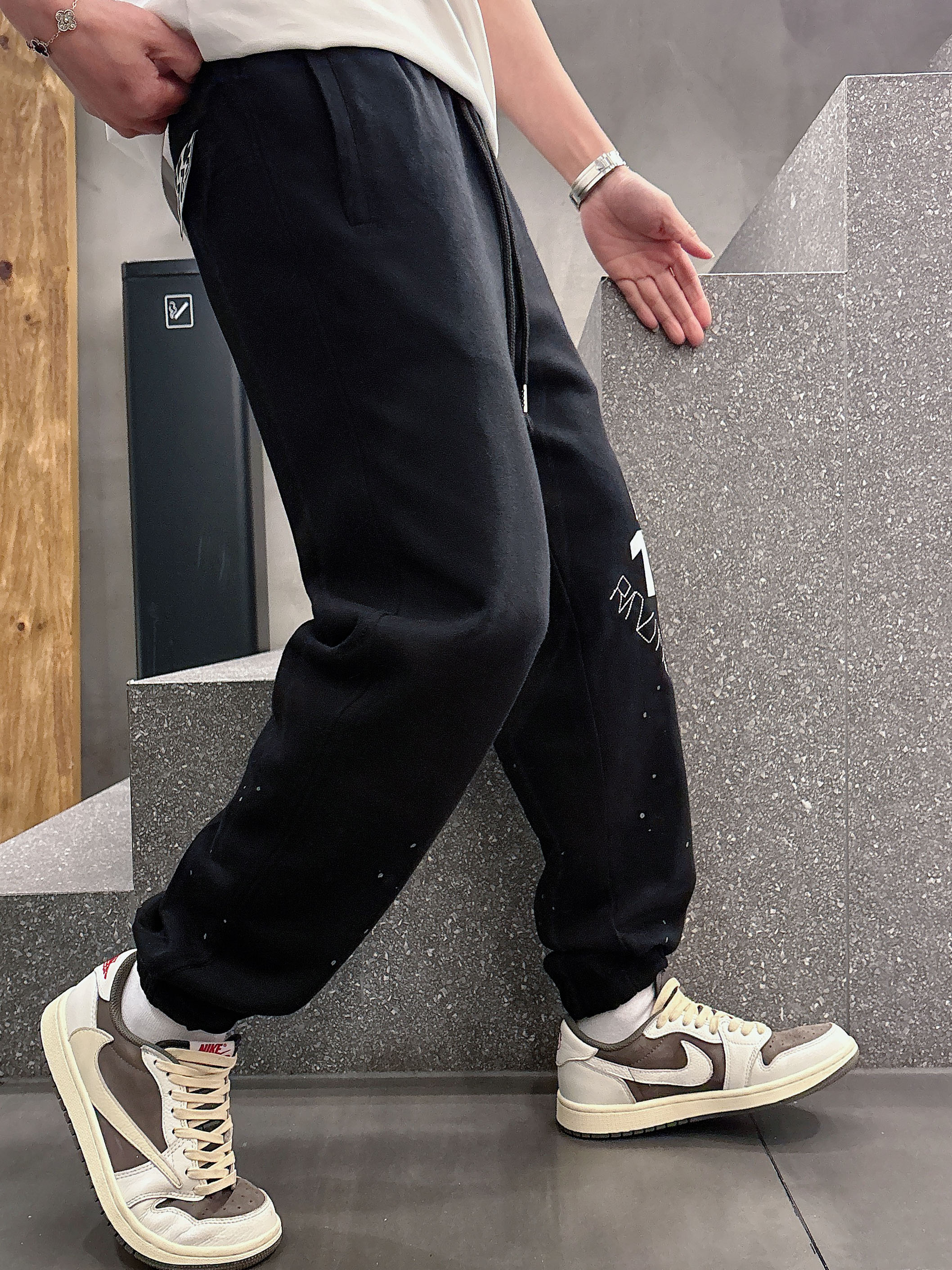  RRR123 顶级货品🐮 🆕2025春夏新款休闲裤！品牌经典LOGO休闲裤 ，定制面料，舒适度极好，手