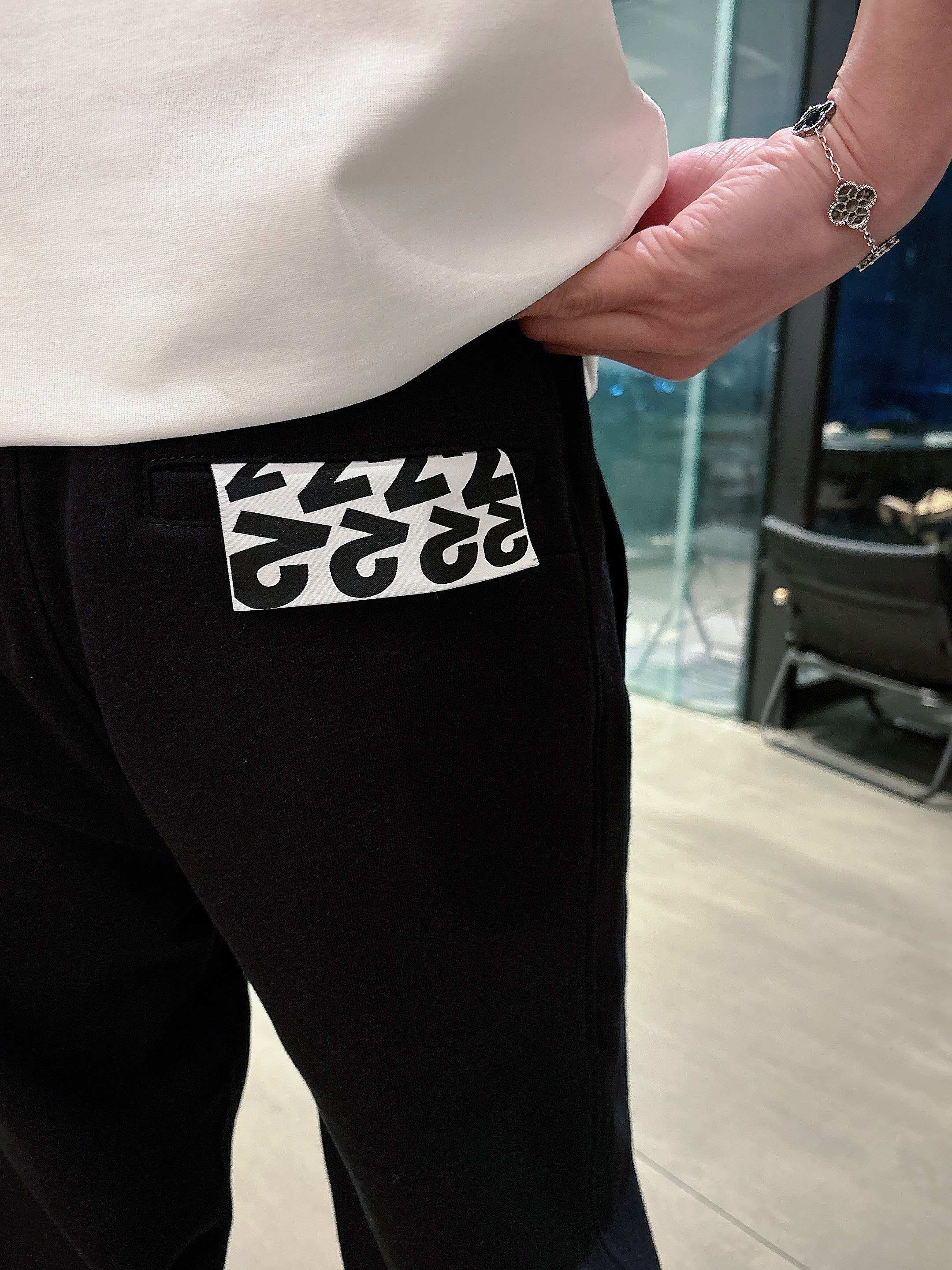  RRR123 顶级货品🐮 🆕2025春夏新款休闲裤！品牌经典LOGO休闲裤 ，定制面料，舒适度极好，手