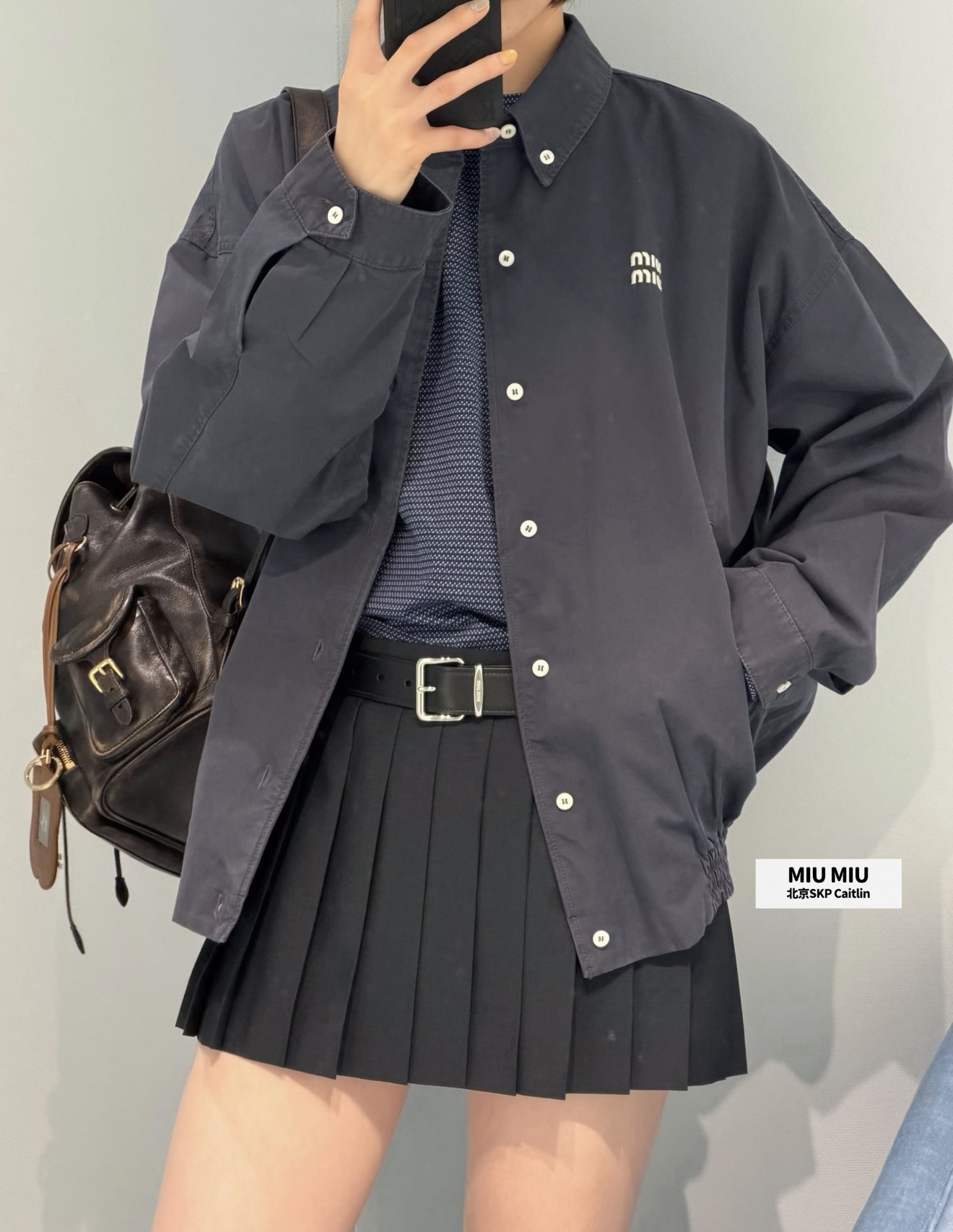 미우미우 다크 그레이 셔츠 재킷 상세 이미지 3