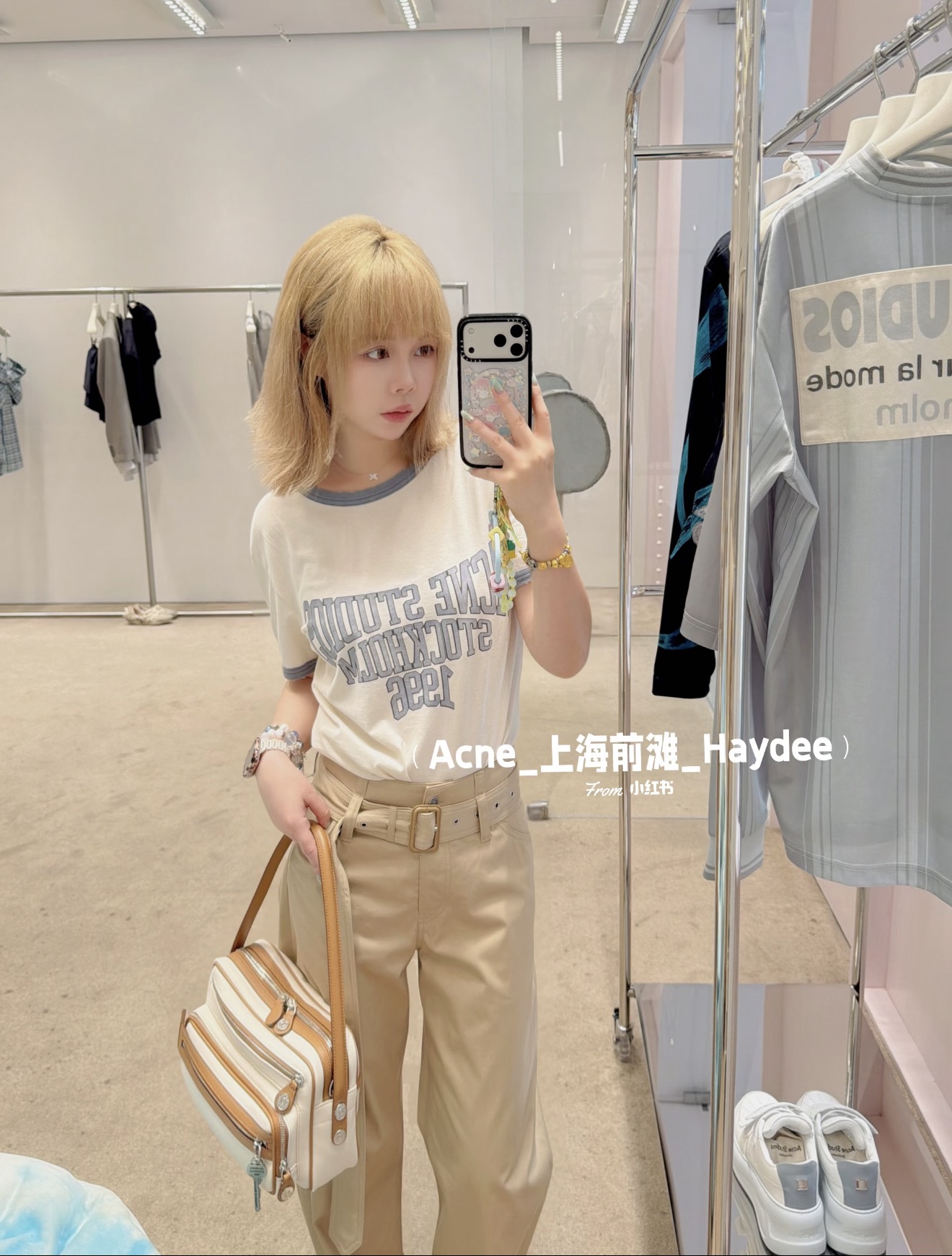 아크네스튜디오 여성 반팔 131945 Acne Studios T Shirt 썸네일 이미지