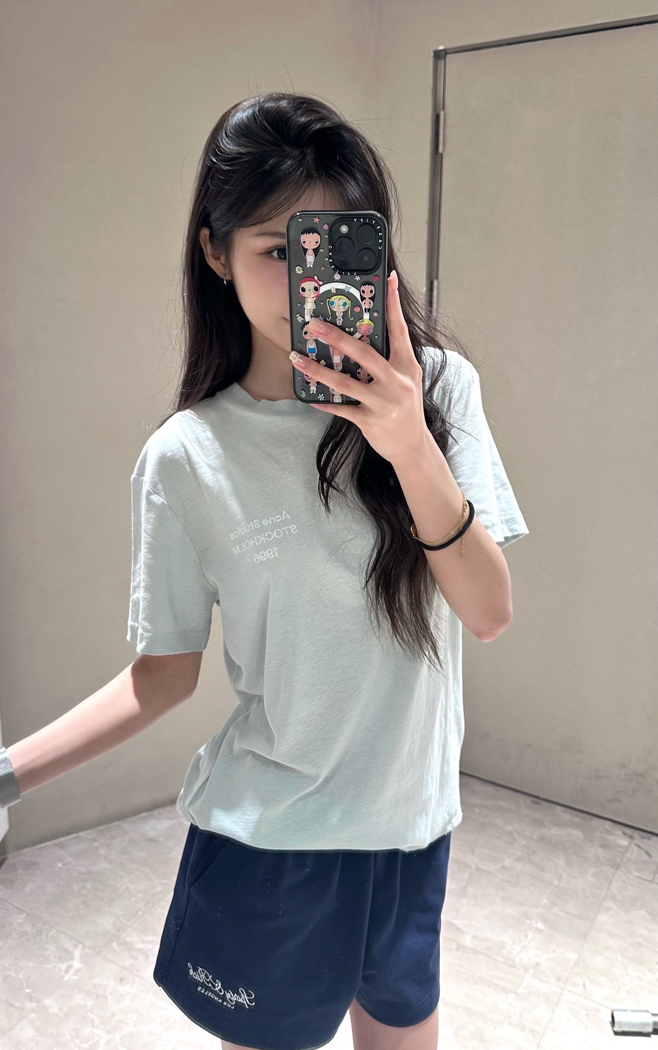 NO:947175,Acne Studio*26 early autumn new product 1996 series mint green short-sleeved T-shirt, 85% cotton + 15% linen blend, skin-friendly and breathable, with a natural washed texture. The shoulder-fitting version is lazy and casual, and the logo letter print on the front is super recognizable. The mint green has low saturation, looks tender and versatile, and is great to wear alone or layered in spring and summer. It can easily create a Nordic minimalist style, and can be used for commuting and leisure!  Color mint green Size SML,,acne studios,dior,T-shirt,tees,t-shirt,19860909Acne Studio*26早秋新品1996系列薄荷绿 短袖T恤,85棉+15麻混纺,亲肤透气,带自然水洗肌理感.正肩合身版型,慵懒随性,正面logo字母印花超有辨识度.薄荷绿低饱和度,显嫩又百搭,春夏单穿或叠搭都很出彩,轻松打造北欧极简风,通勤休闲都能hold住！颜色薄荷绿 码数SML,,acne studios,dior,T-shirt,tees，t-shirt,,Women's clothing
