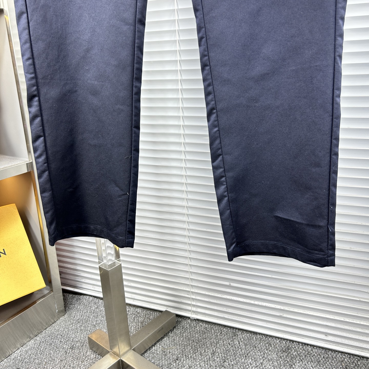 lP🆕* ss25秋冬新款休闲裤西裤，官网同步发售，裤身工艺设计，进口客供辅料、面料定制，代工厂出品免检