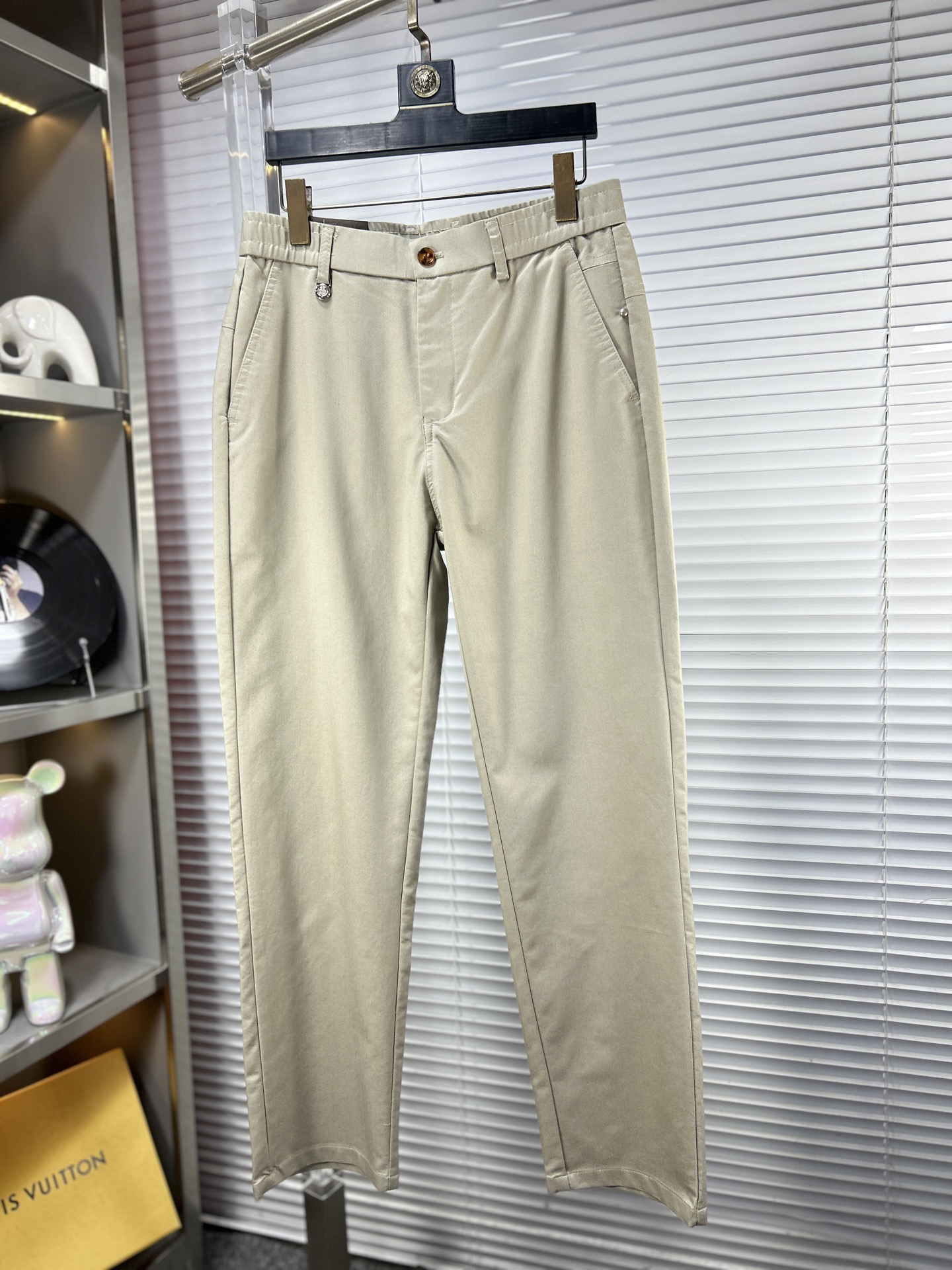 lP🆕* ss25秋冬新款休闲裤西裤，官网同步发售，裤身工艺设计，进口客供辅料、面料定制，代工厂出品免检