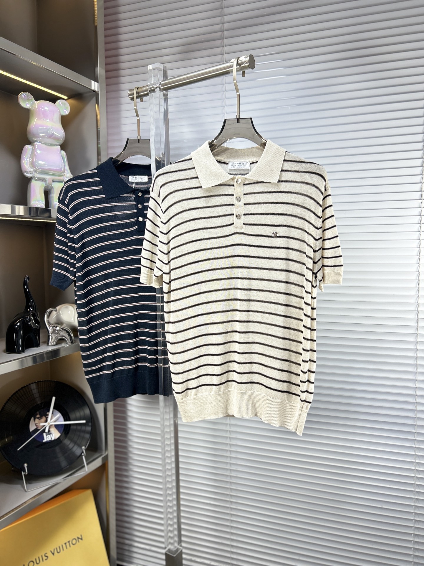 NO:916046,BC* ss26 new summer knitted short-sleeved sweater, the latest fashion model on the official website, synchronized with the official website, customized Yilite fabric at the counter!  Comfortable against the skin, durable and easy to wear, meticulous original craftsmanship, a must-have item for handsome men, exquisite craftsmanship. Sizes M-4XL, sweaters, T-shirt,19860909BC* ss26夏季新款针织毛衣短袖,官网最新时尚款,官网同步,专柜定制伊力特面料！贴肤舒适,耐看又好穿,原厂工艺一丝不苟,型男必备单品,工艺精湛 尺码M-4XL,,sweaters,T-shirt,,Men's clothing