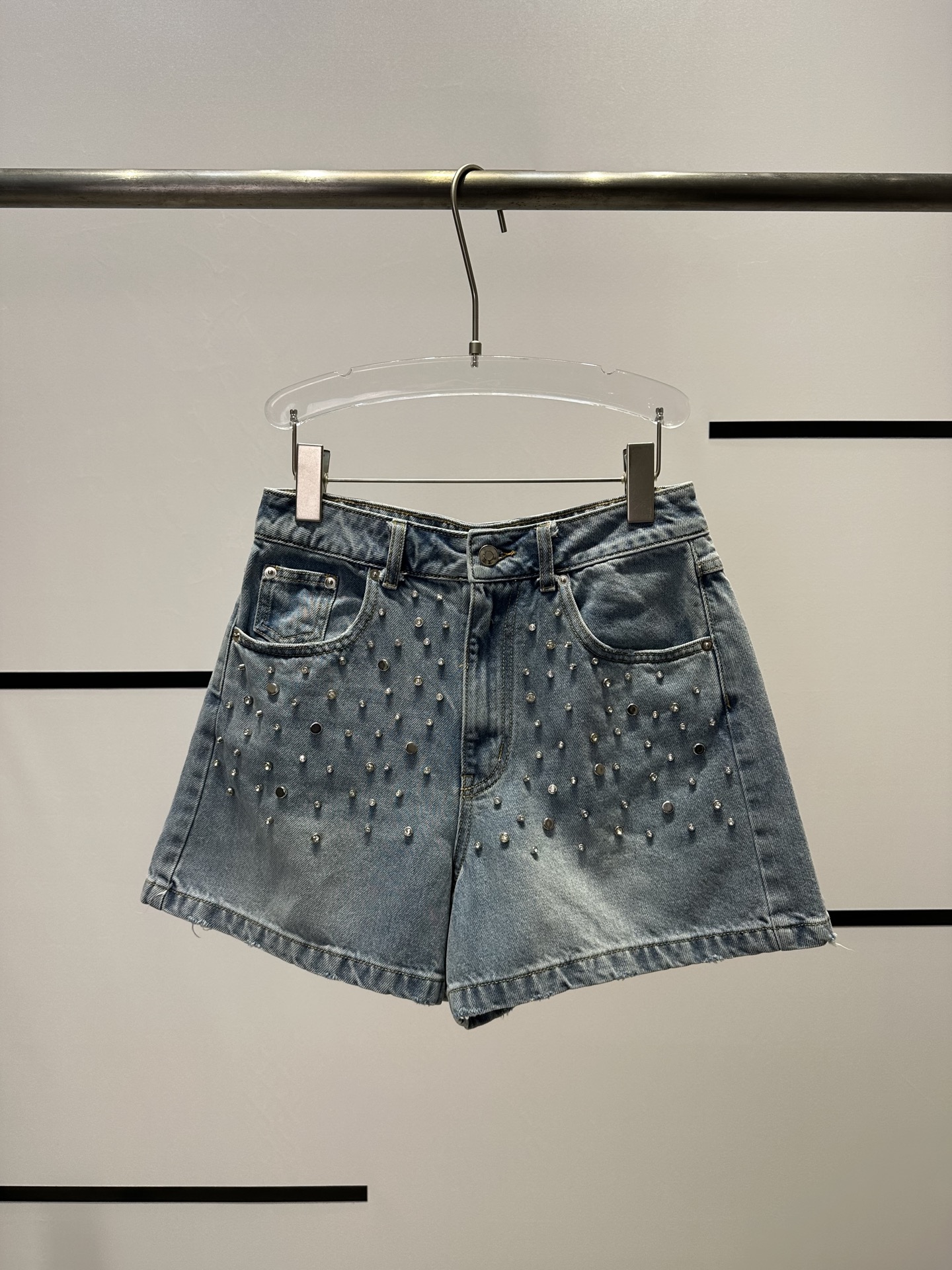 Trendy Women’s Cowboy Suit Set with High-Quality Blasters and Stylish Details - 图片 7