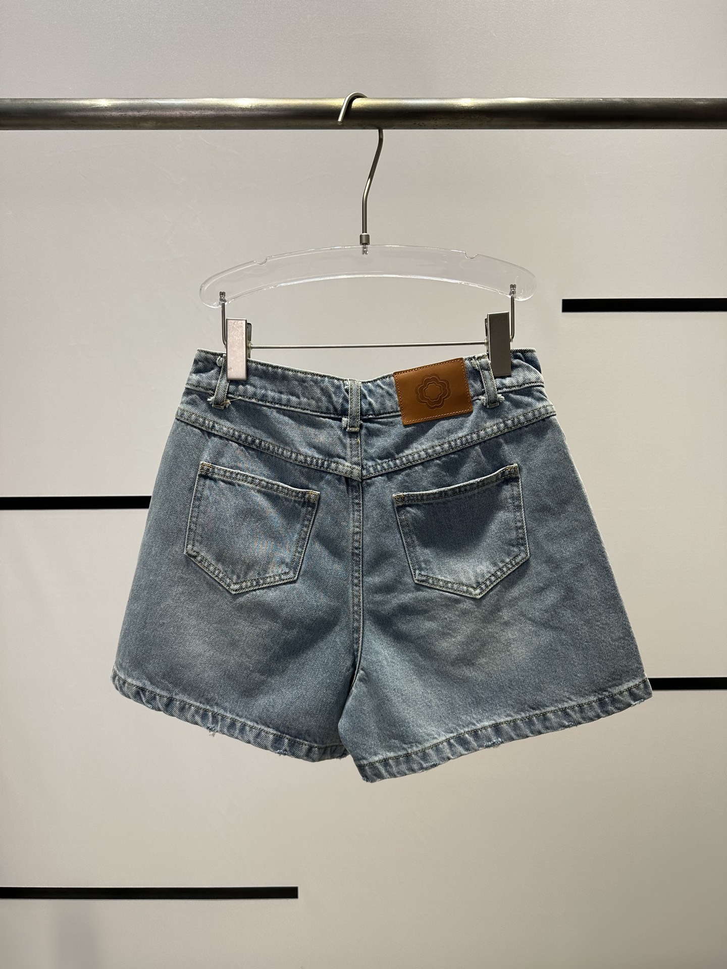 Trendy Women’s Cowboy Suit Set with High-Quality Blasters and Stylish Details - 图片 8