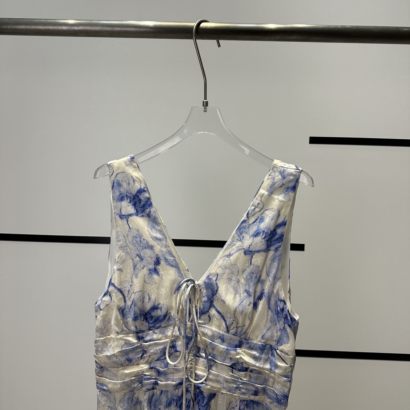 High-Quality Women’s Suit Inspired by Garden Colors and Elegance: MajeB5130 Collection Summary - 图片 3