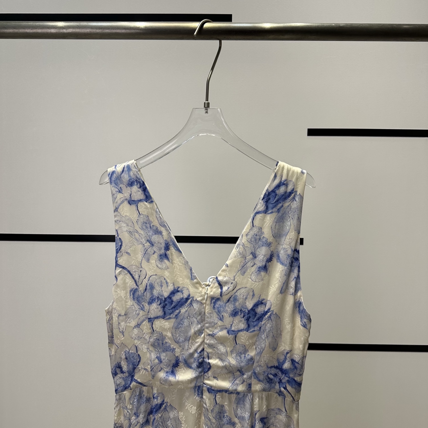 High-Quality Women’s Suit Inspired by Garden Colors and Elegance: MajeB5130 Collection Summary - 图片 6