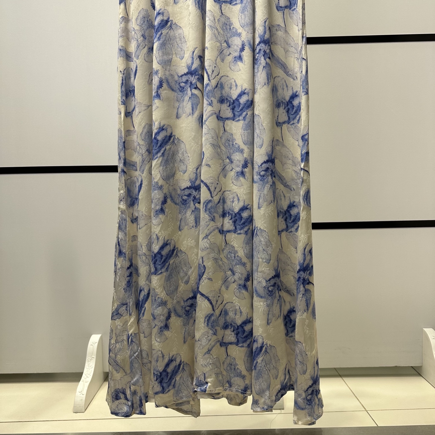 High-Quality Women’s Suit Inspired by Garden Colors and Elegance: MajeB5130 Collection Summary - 图片 8