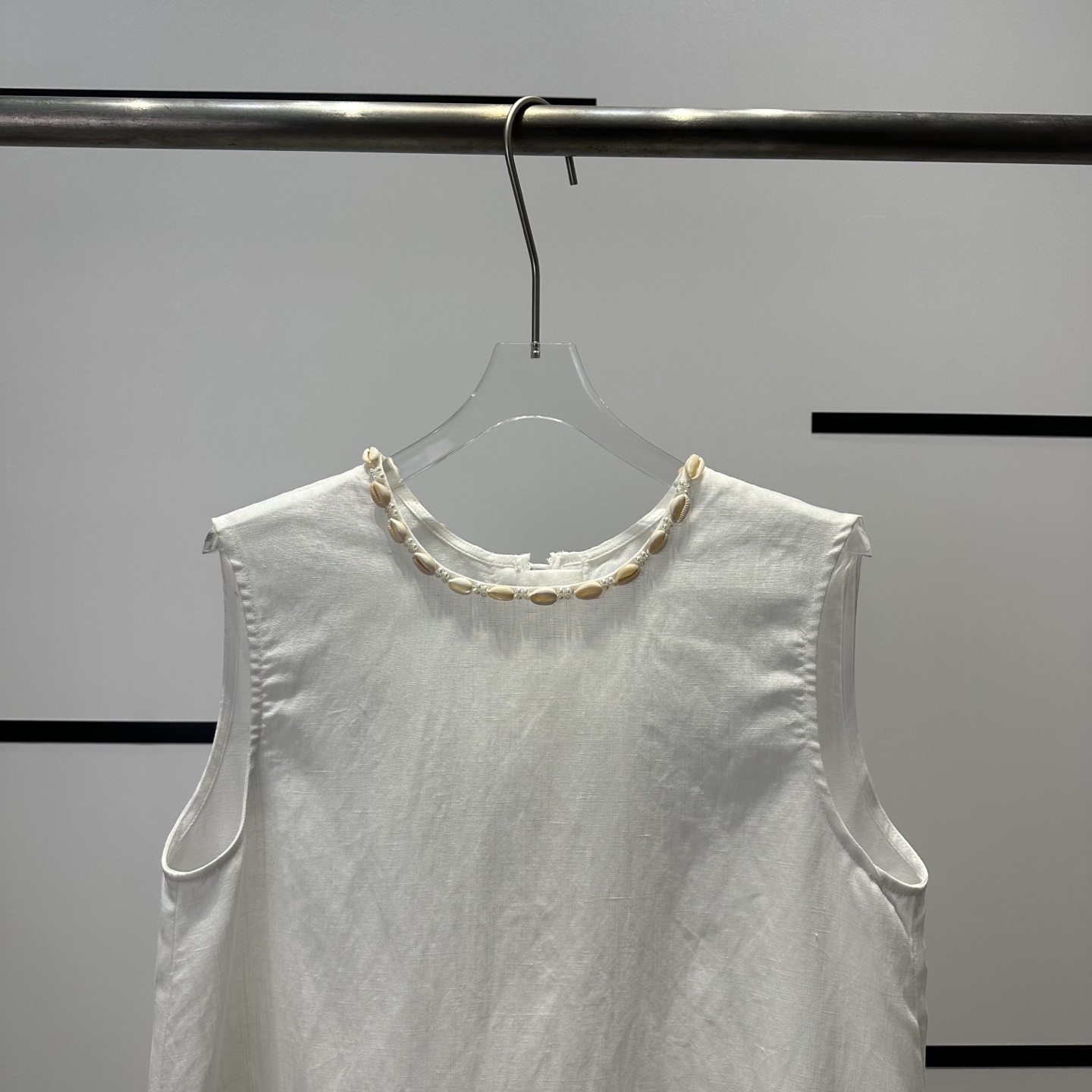 “High-End Female Suit: Elegant, Timeless Design for Sophisticated Women” - 图片 4