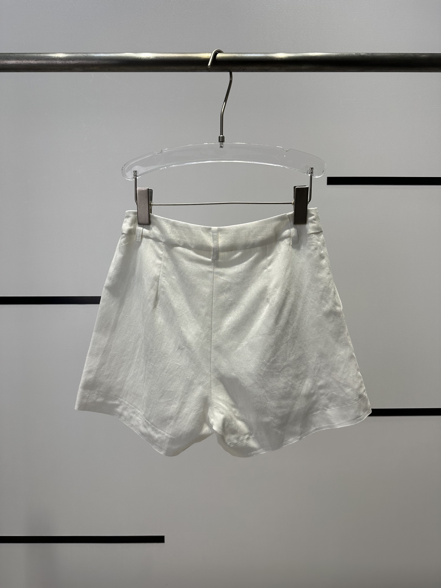 “High-End Female Suit: Elegant, Timeless Design for Sophisticated Women” - 图片 8