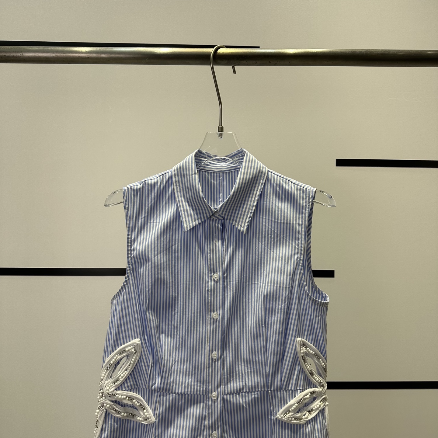 High-End Women’s Suit: Sandro B5168 with Corroded Stripes for Stylish and Slim Look - 图片 3