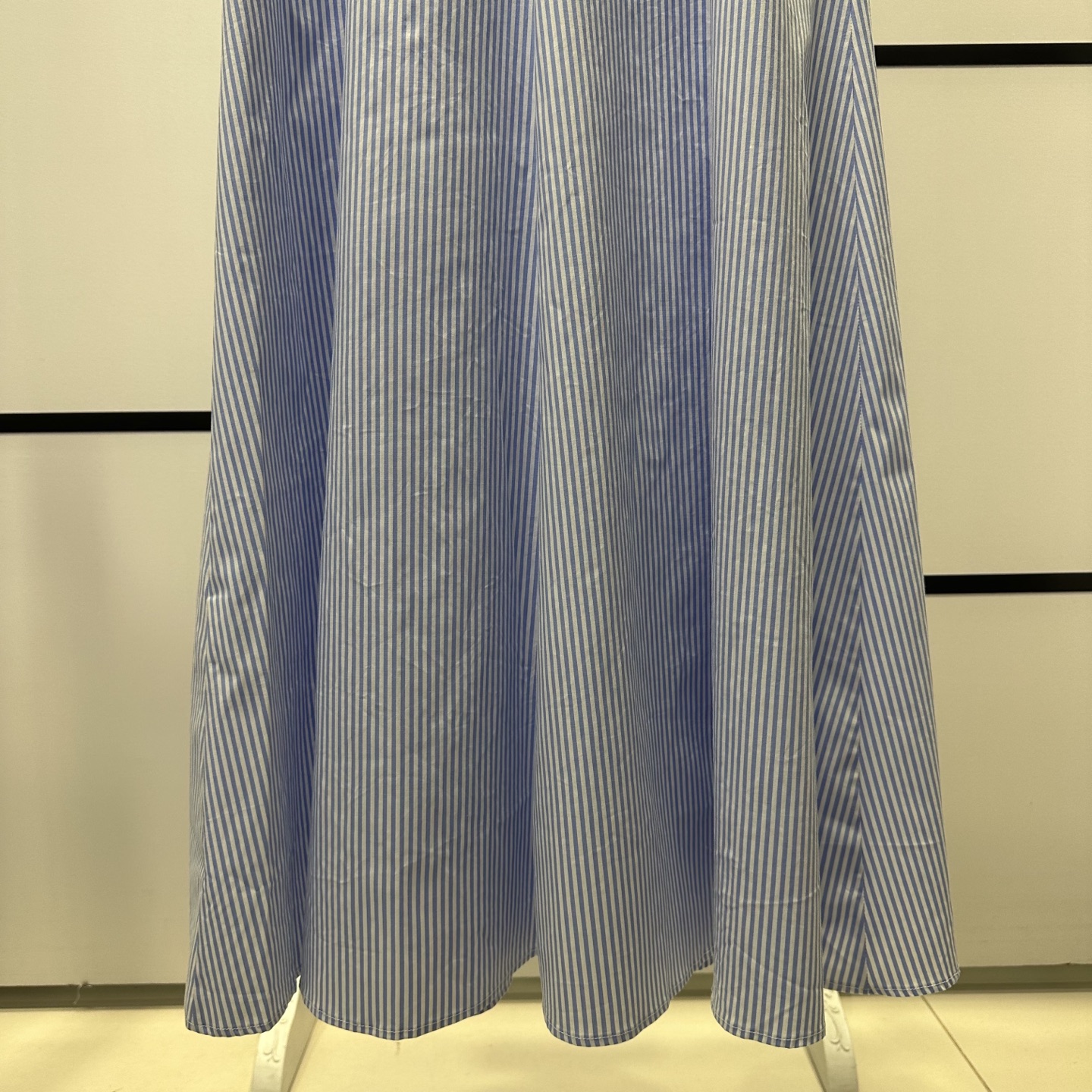 High-End Women’s Suit: Sandro B5168 with Corroded Stripes for Stylish and Slim Look - 图片 8